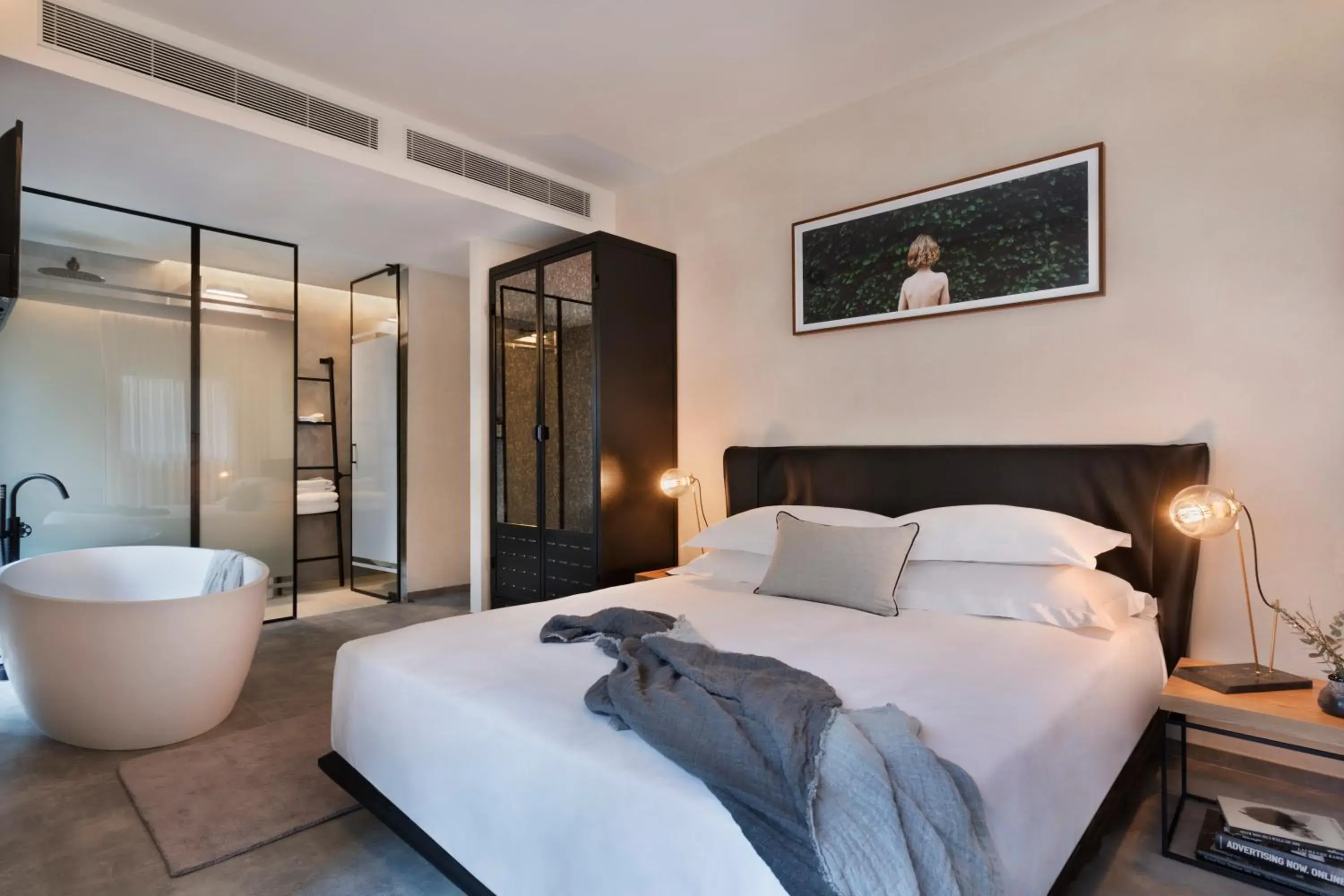 Superior Chill Room - single occupancy in The Vera Superior Chill Room - single occupancy in The Vera