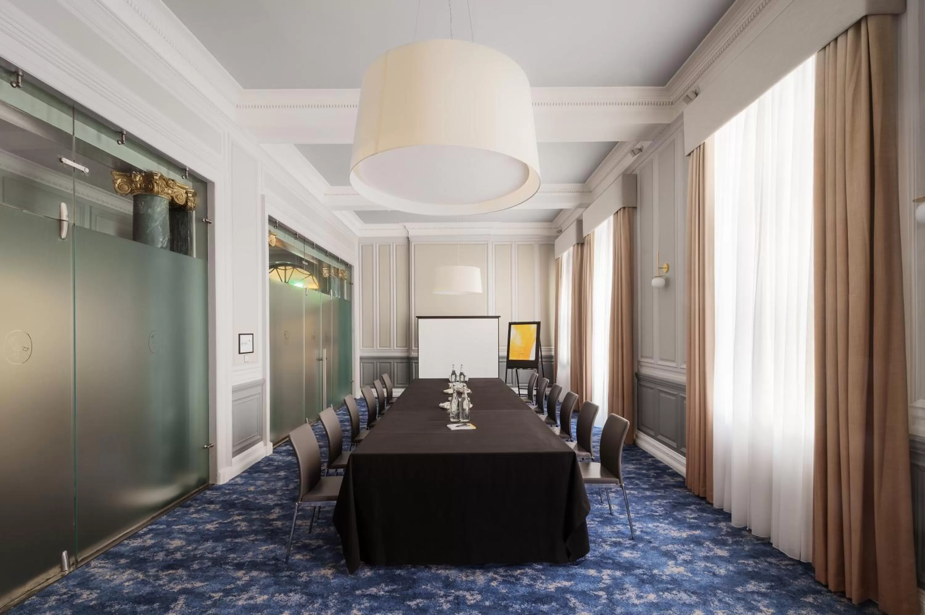 Meeting/conference room in voco Grand Central Glasgow by IHG