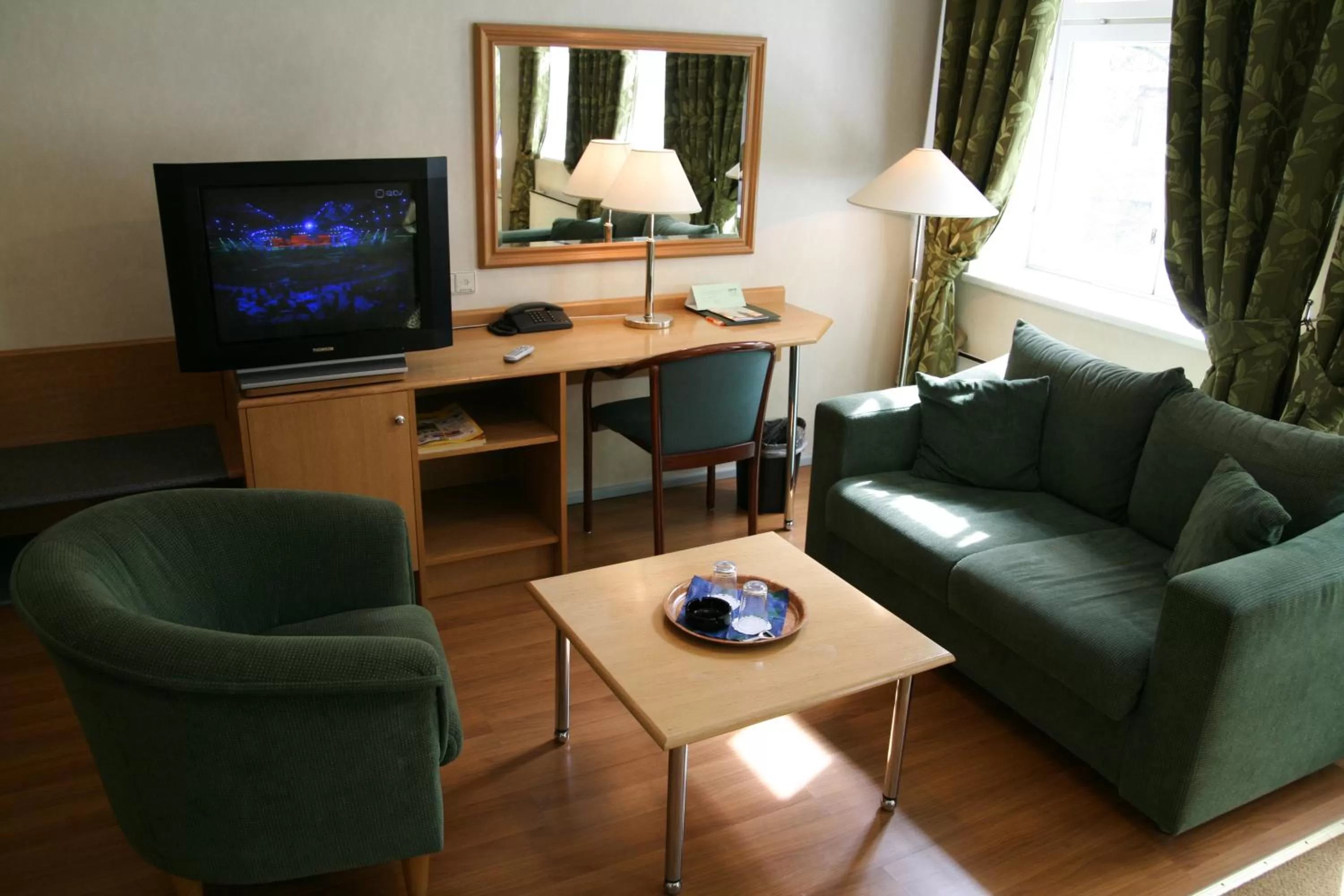 Seating area in Barclay Hotel