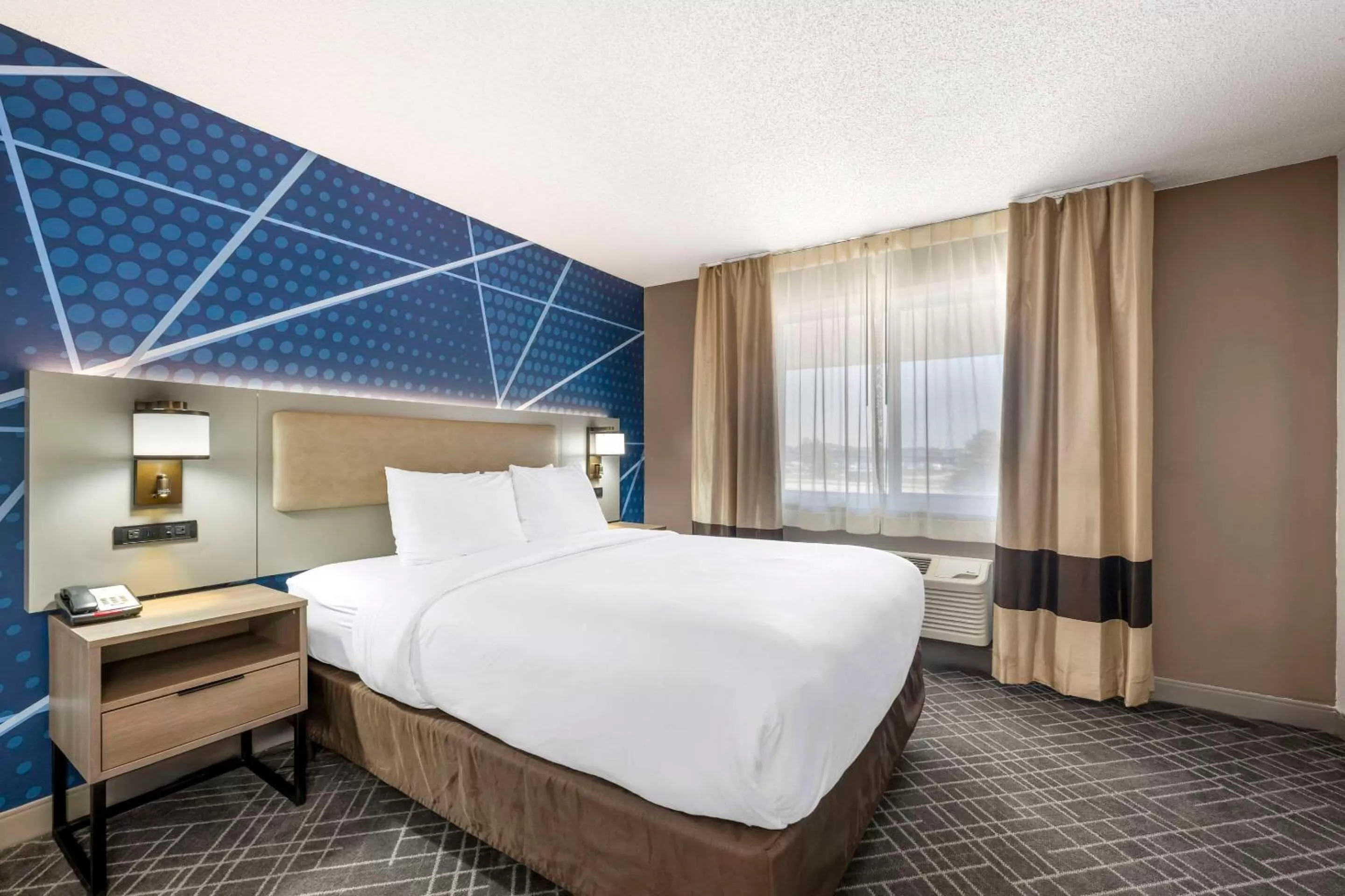 Bedroom, Bed in Comfort Inn Hastings