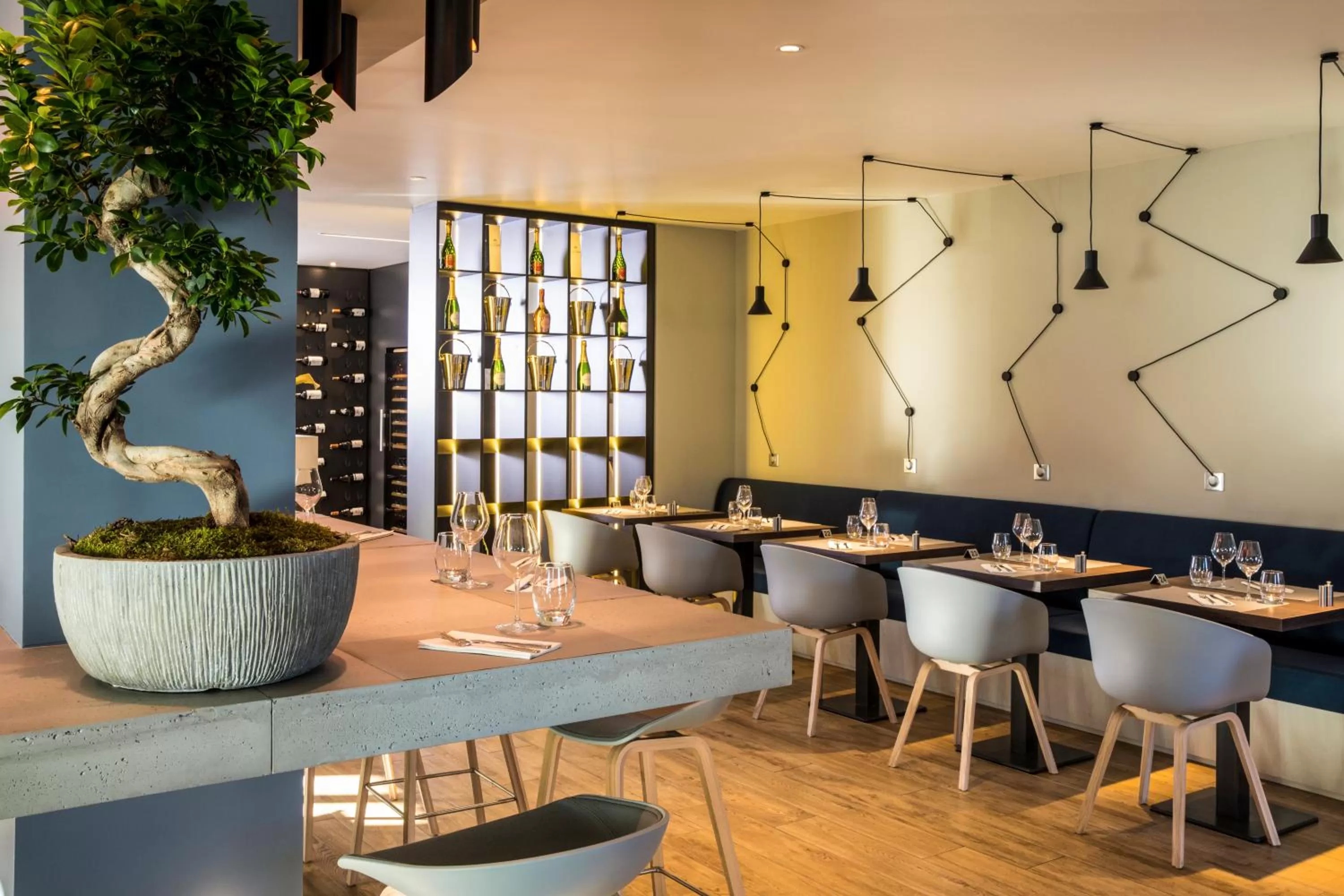 Restaurant/places to eat in Mercure Beauvais Centre Cathédrale