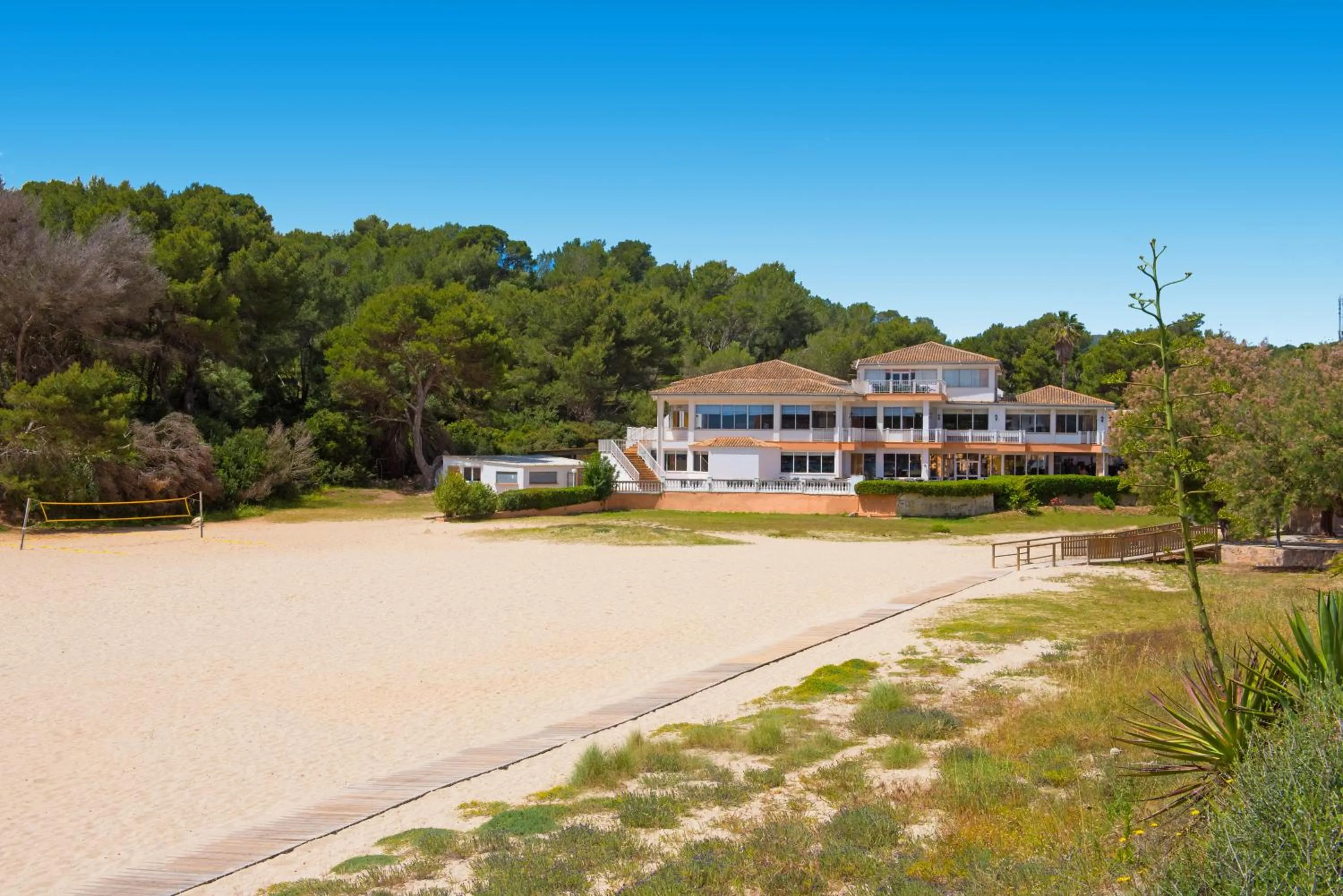 Facade/entrance in Hotel Cala Romántica