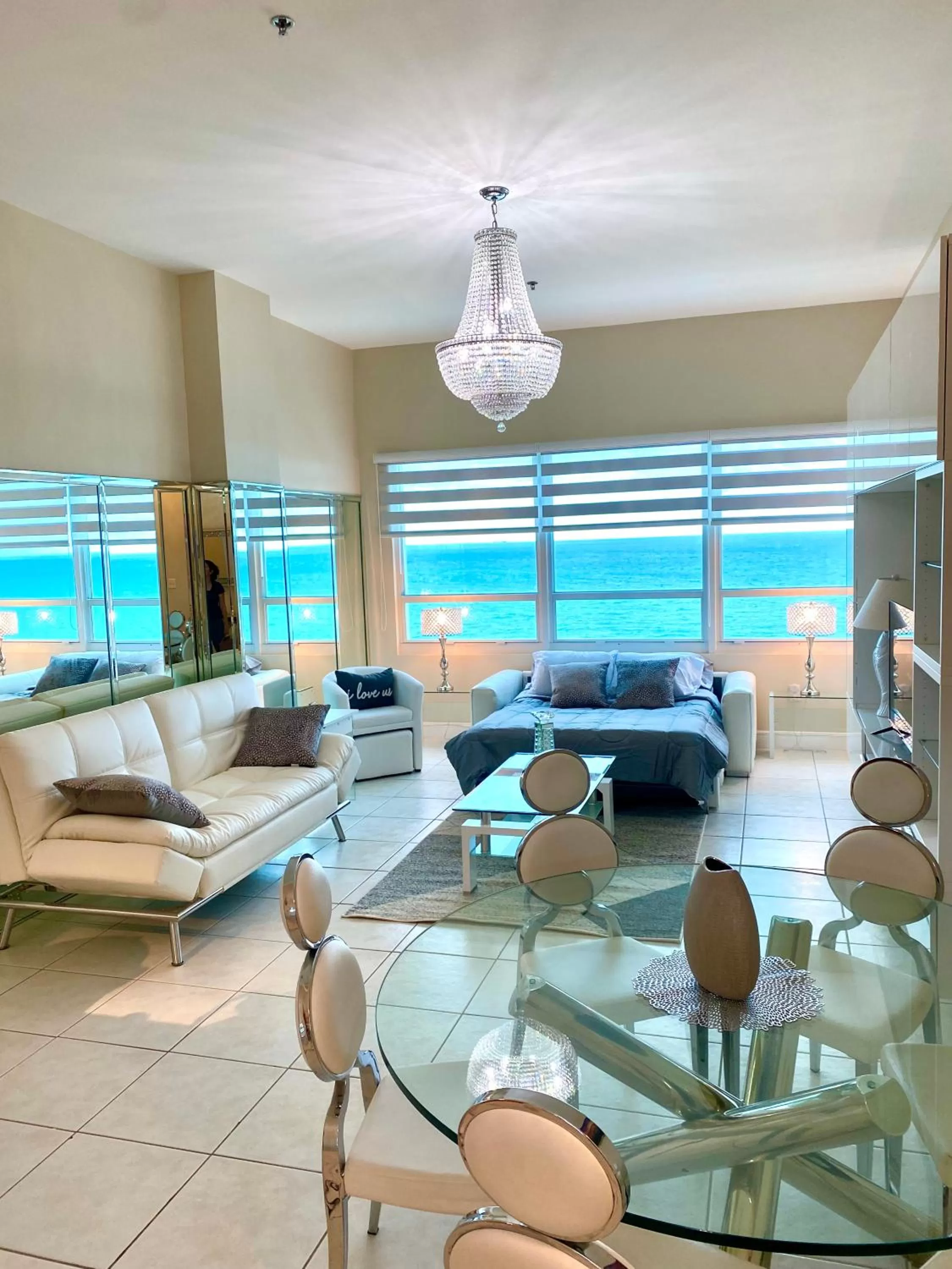 Castle Beach Resort Condo - Panoramic Large Penthouse or Deluxe 1 BR Direct Ocean View and beach access- Updated-Free parking-