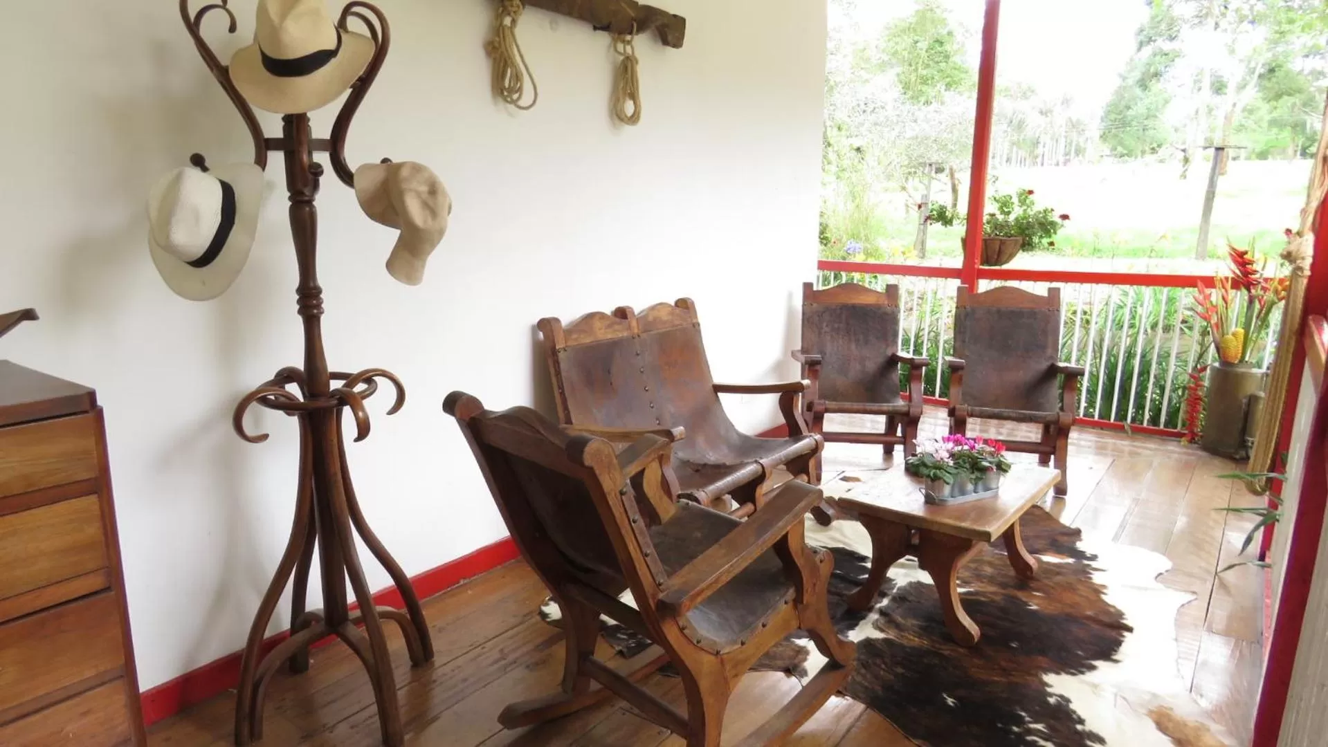 Living room in La Cabaña Ecohotel - Valle del Cocora