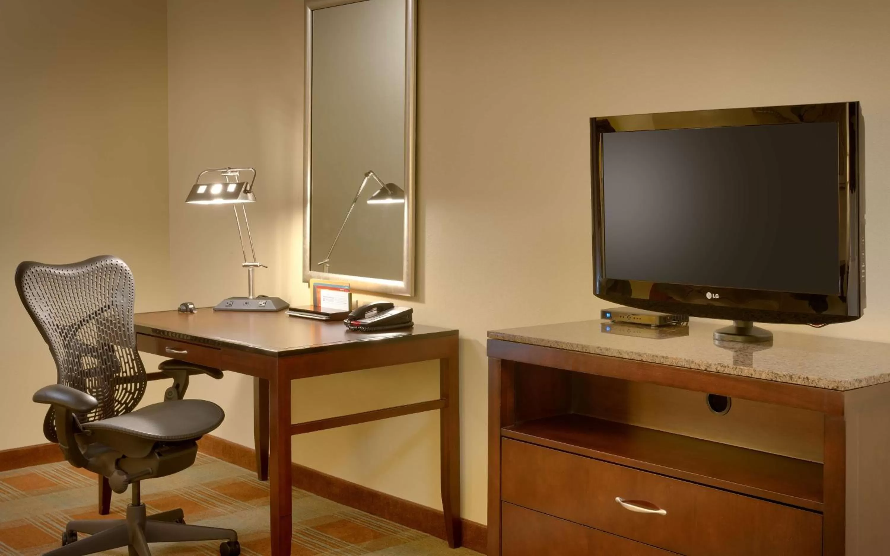 Bedroom in Hilton Garden Inn Clarksville