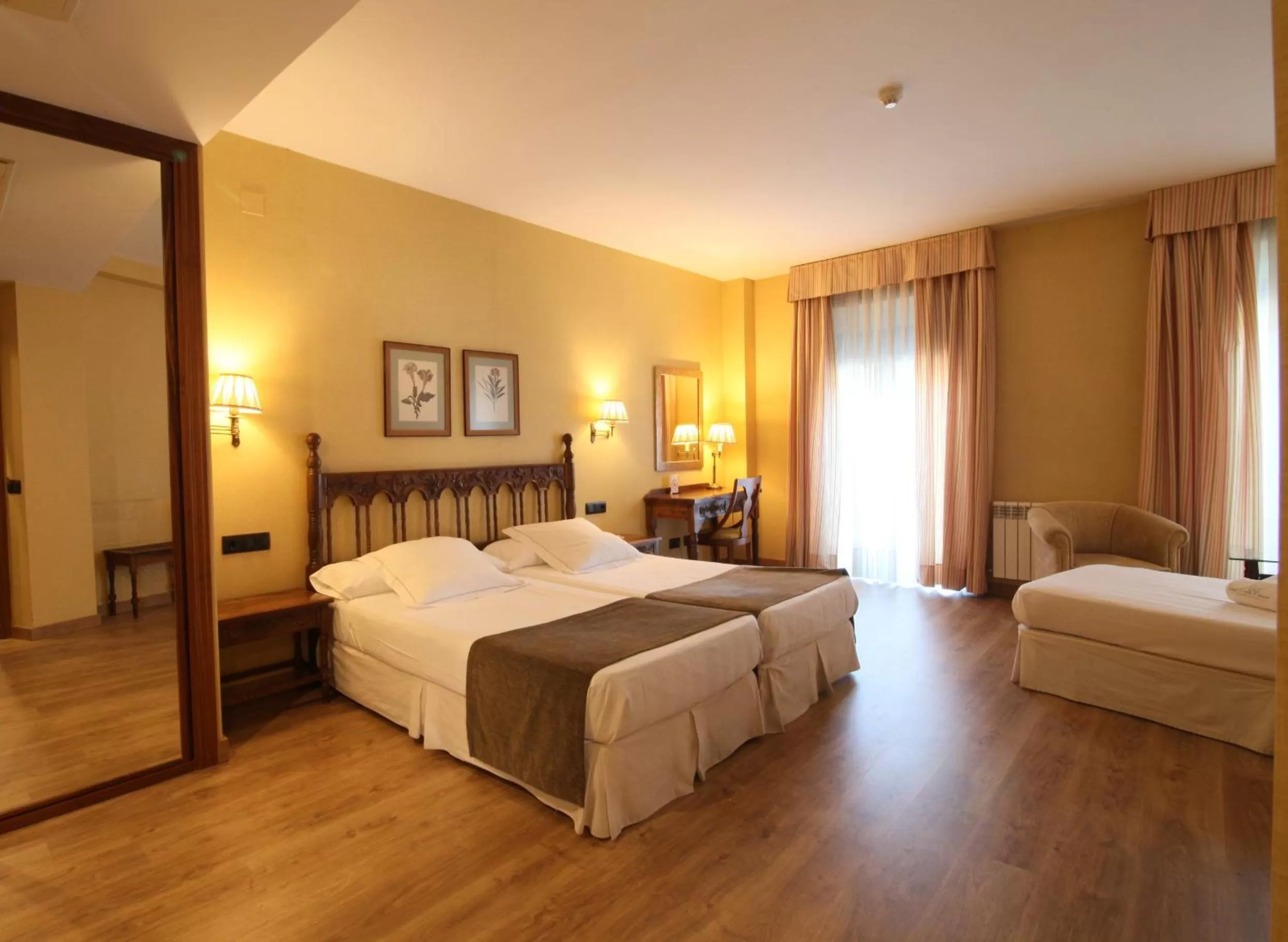 Bed in Hotel Ele Puente Romano de Salamanca