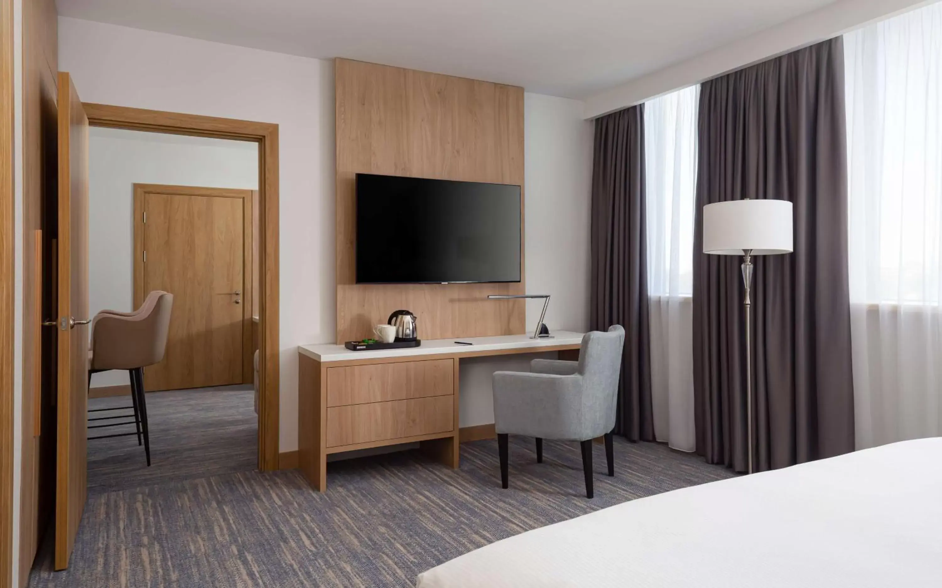 One-Bedroom King Suite in DoubleTree by Hilton Shymkent One-Bedroom King Suite in DoubleTree by Hilton Shymkent