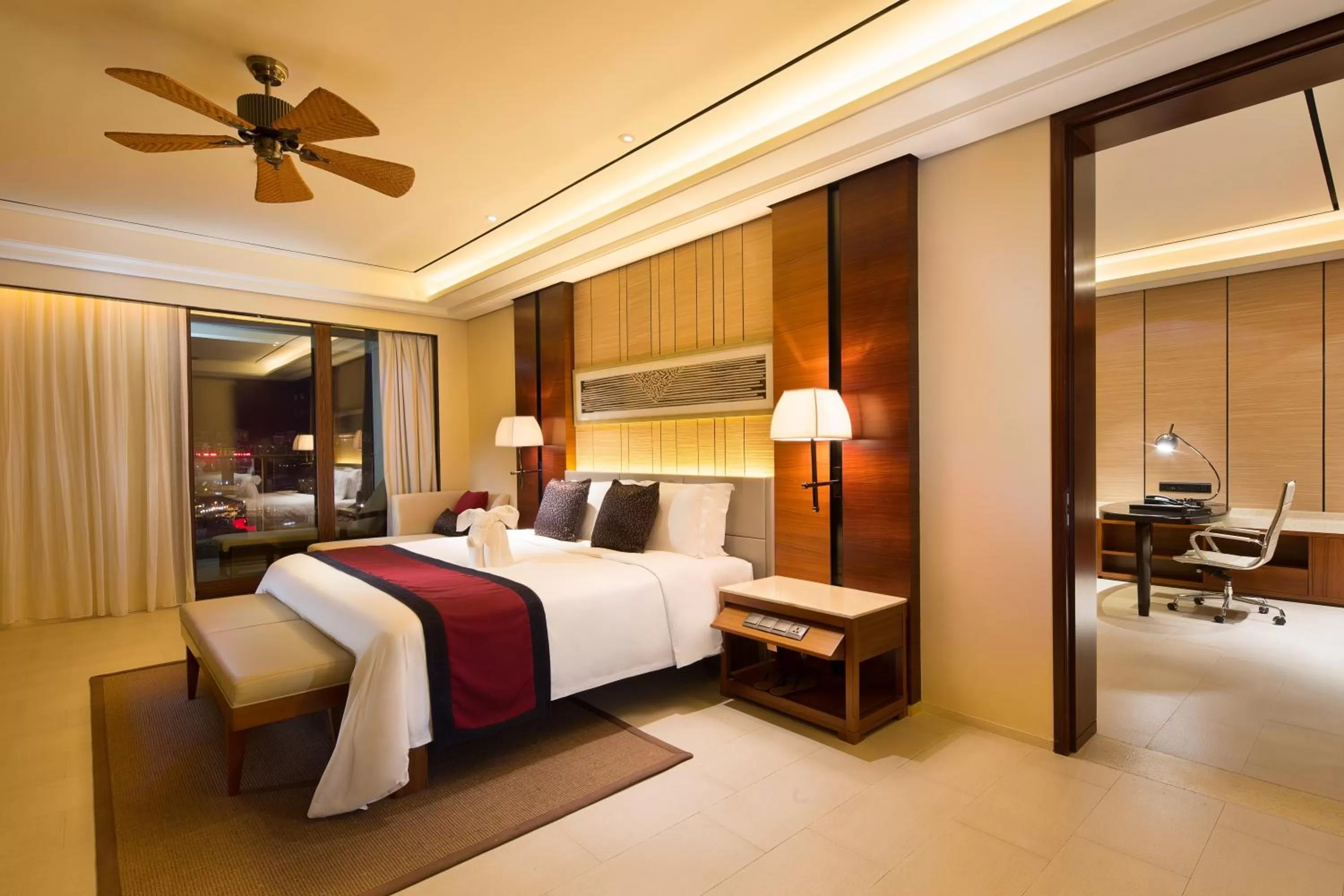 Bedroom, Bed in Crowne Plaza Sanya City Center by IHG