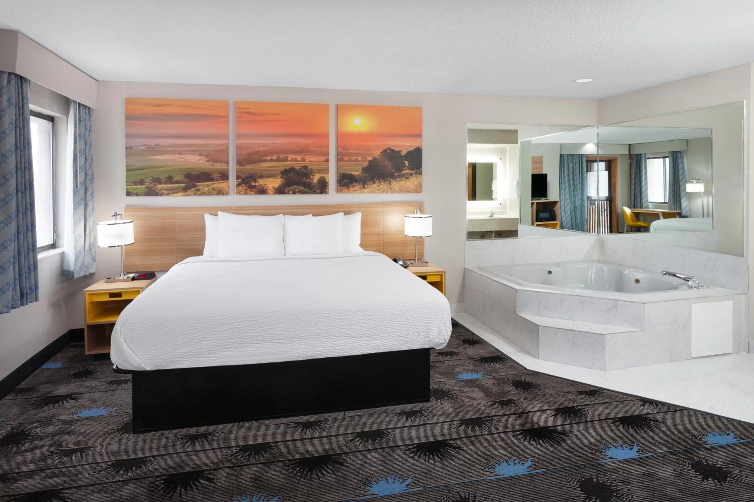 Photo of the whole room, Bed in Days Inn by Wyndham Wooster