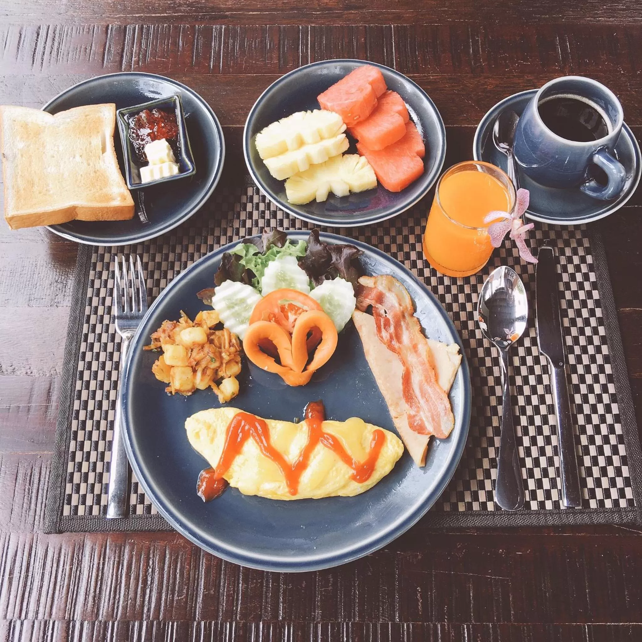 Breakfast in Night Bazaar Inn