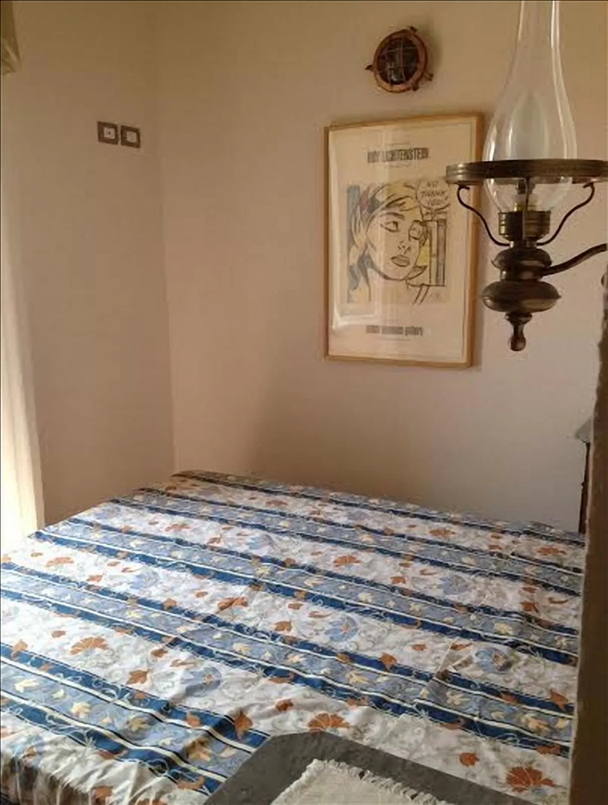 Bed in B&B Portobello