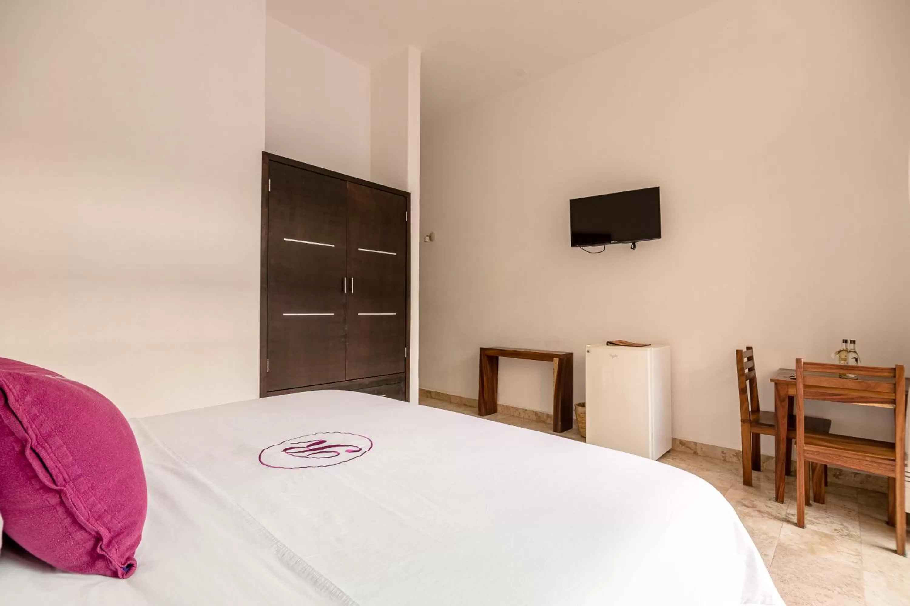 Bed in Hotel Rockaway