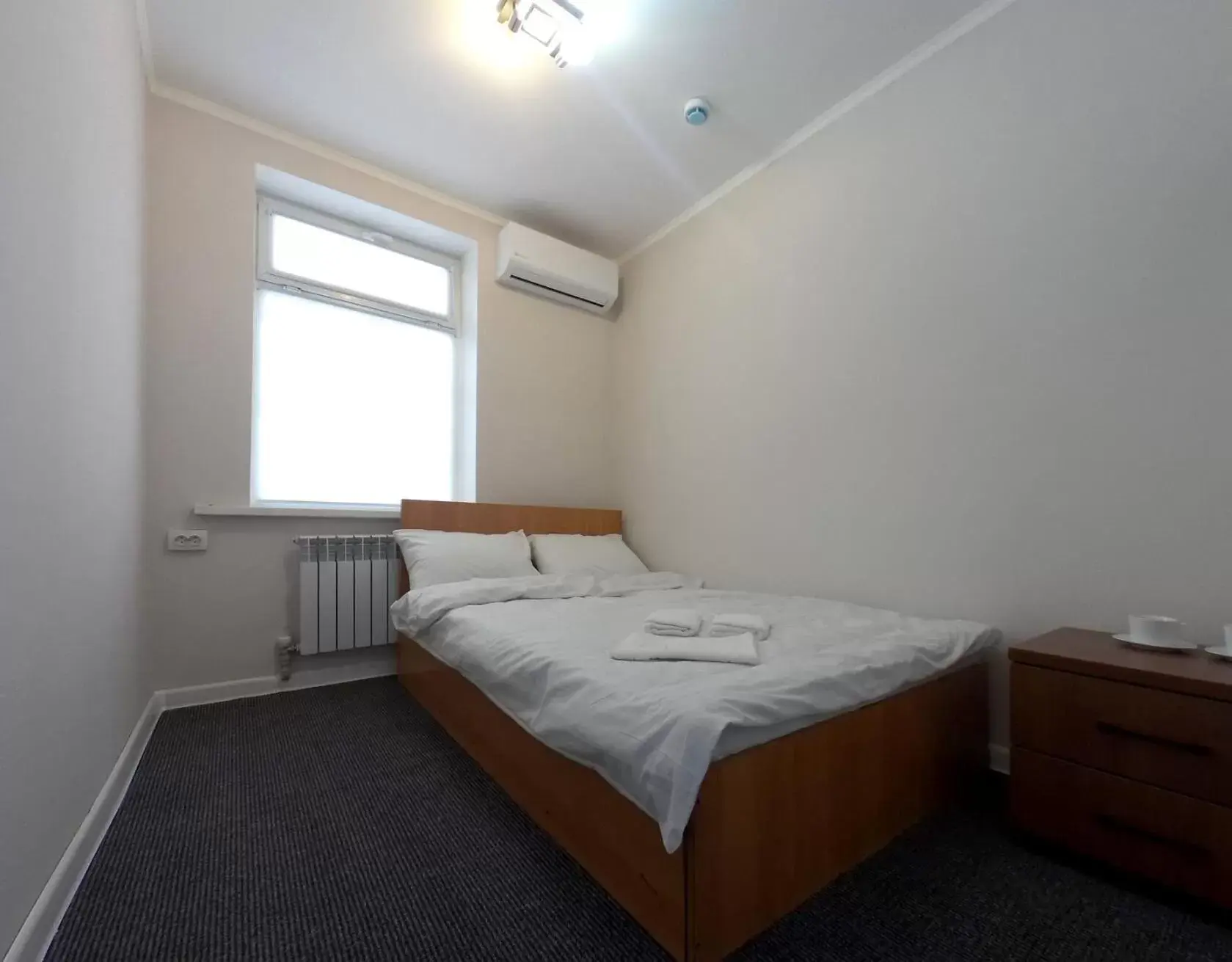 Deluxe Double Room with Bath in Railway Hotel Deluxe Double Room with Bath in Railway Hotel