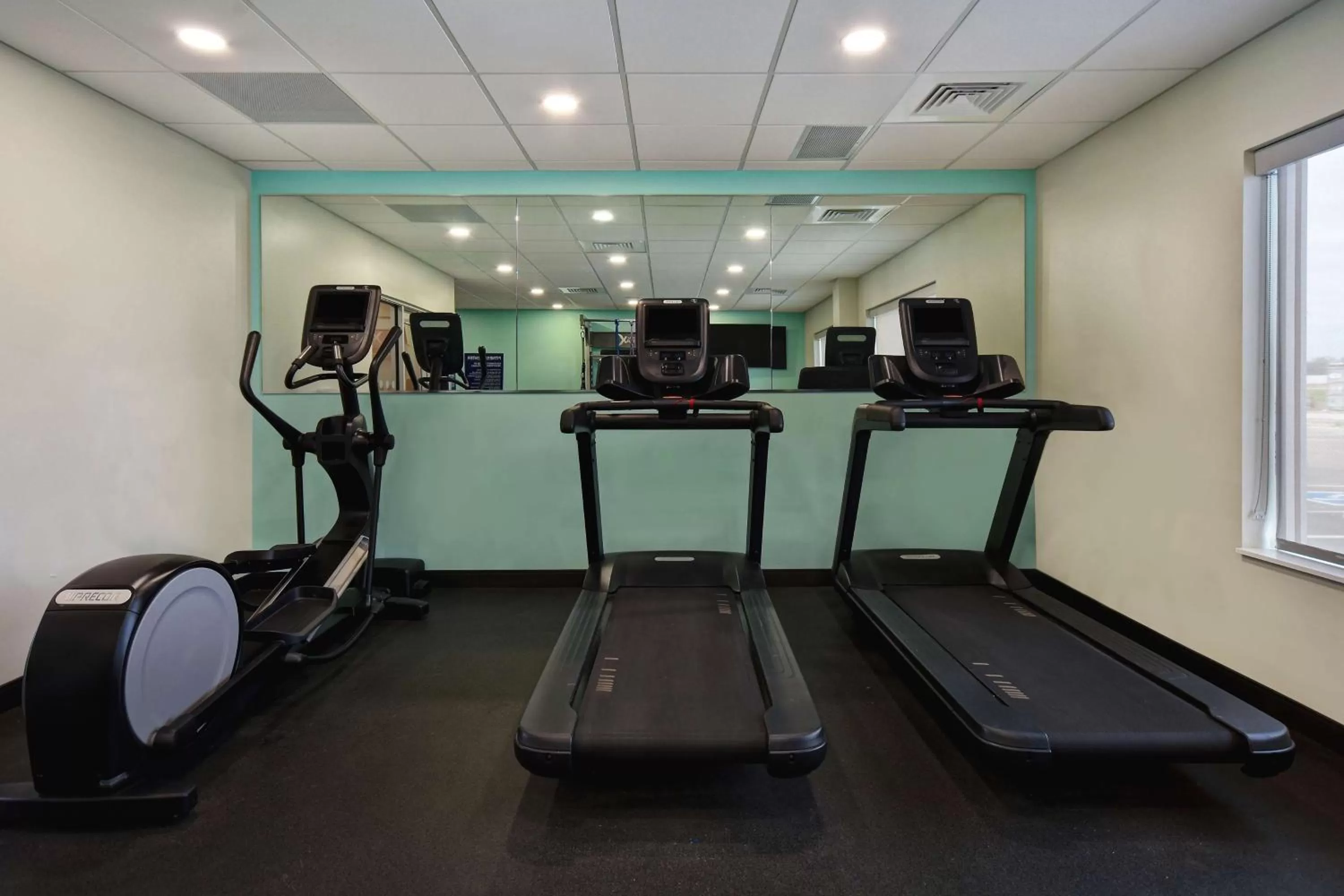 Fitness centre/facilities in Tru By Hilton West Memphis, Ar