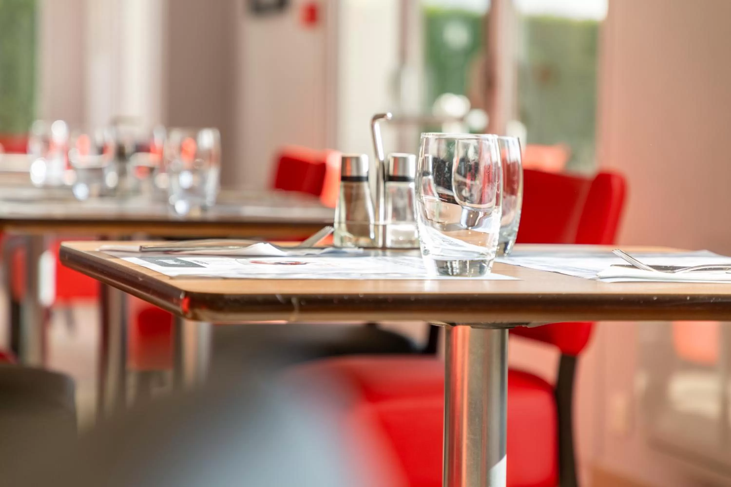 Restaurant/places to eat in KYRIAD Issoudun