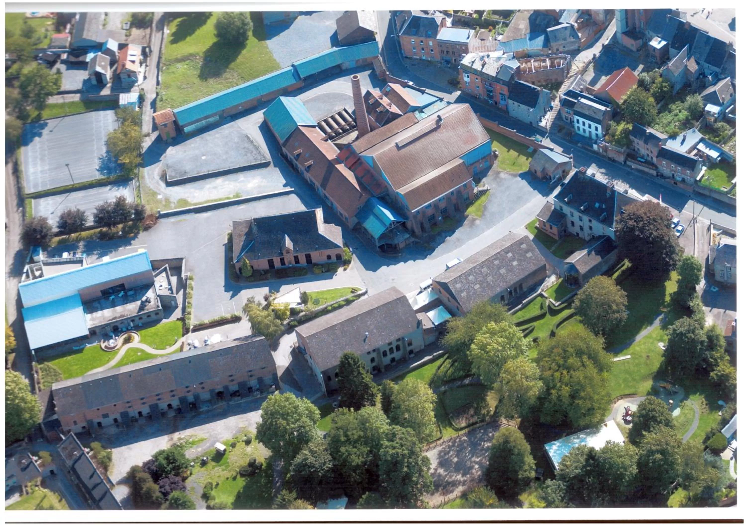 Bird's eye view, Bird's-eye View in Centre Bol Vert