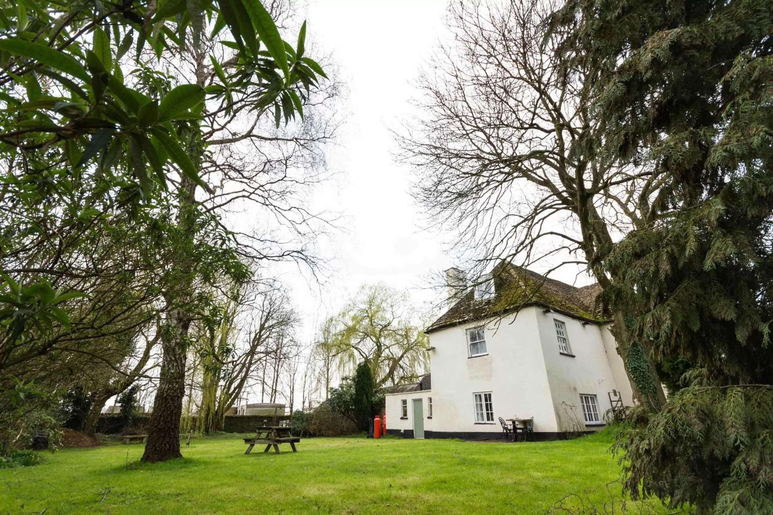 Property Building in The Holford Arms
