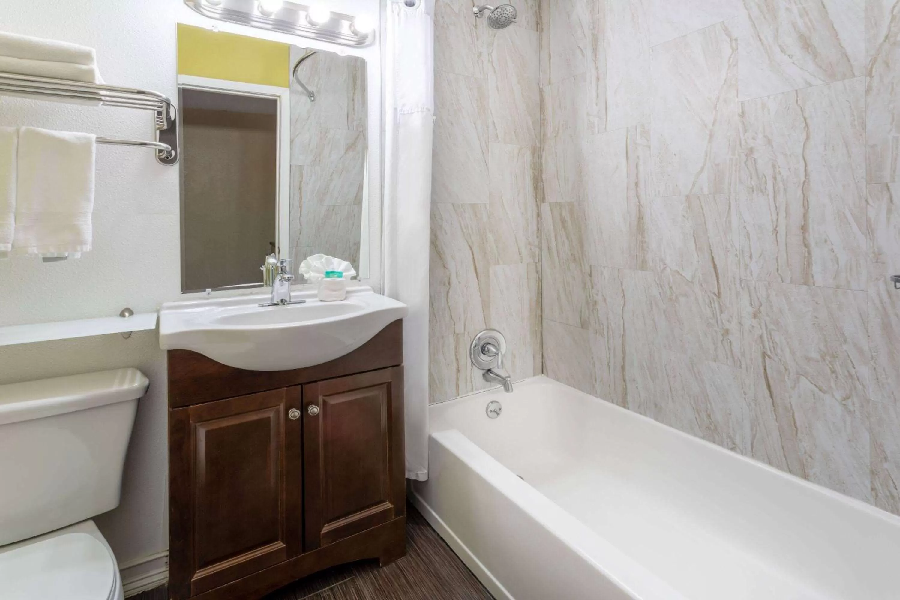 TV and multimedia in Super 8 by Wyndham NAU/Downtown Conference Center