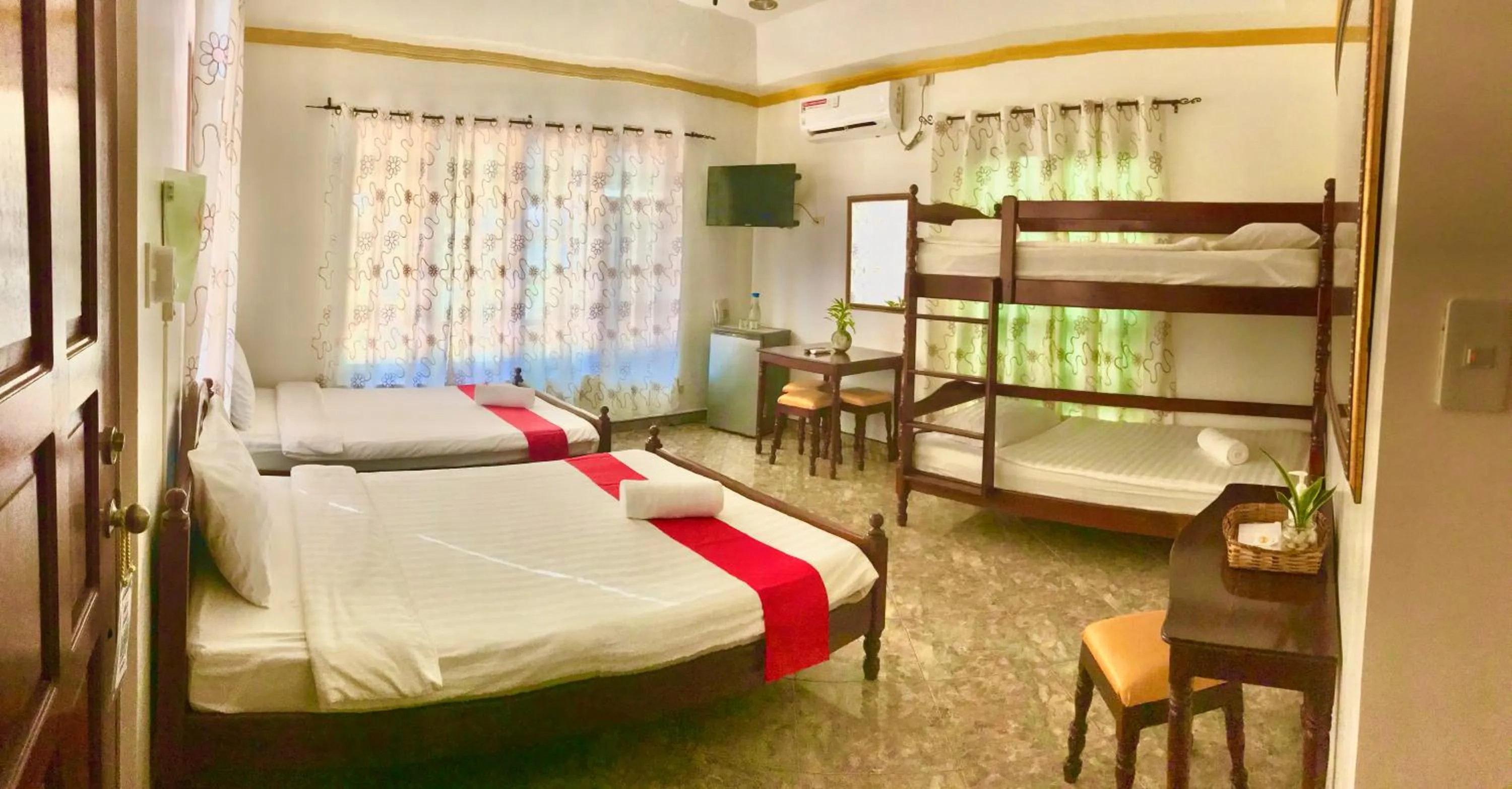 Family, Bed in Dolce Vita Hotel