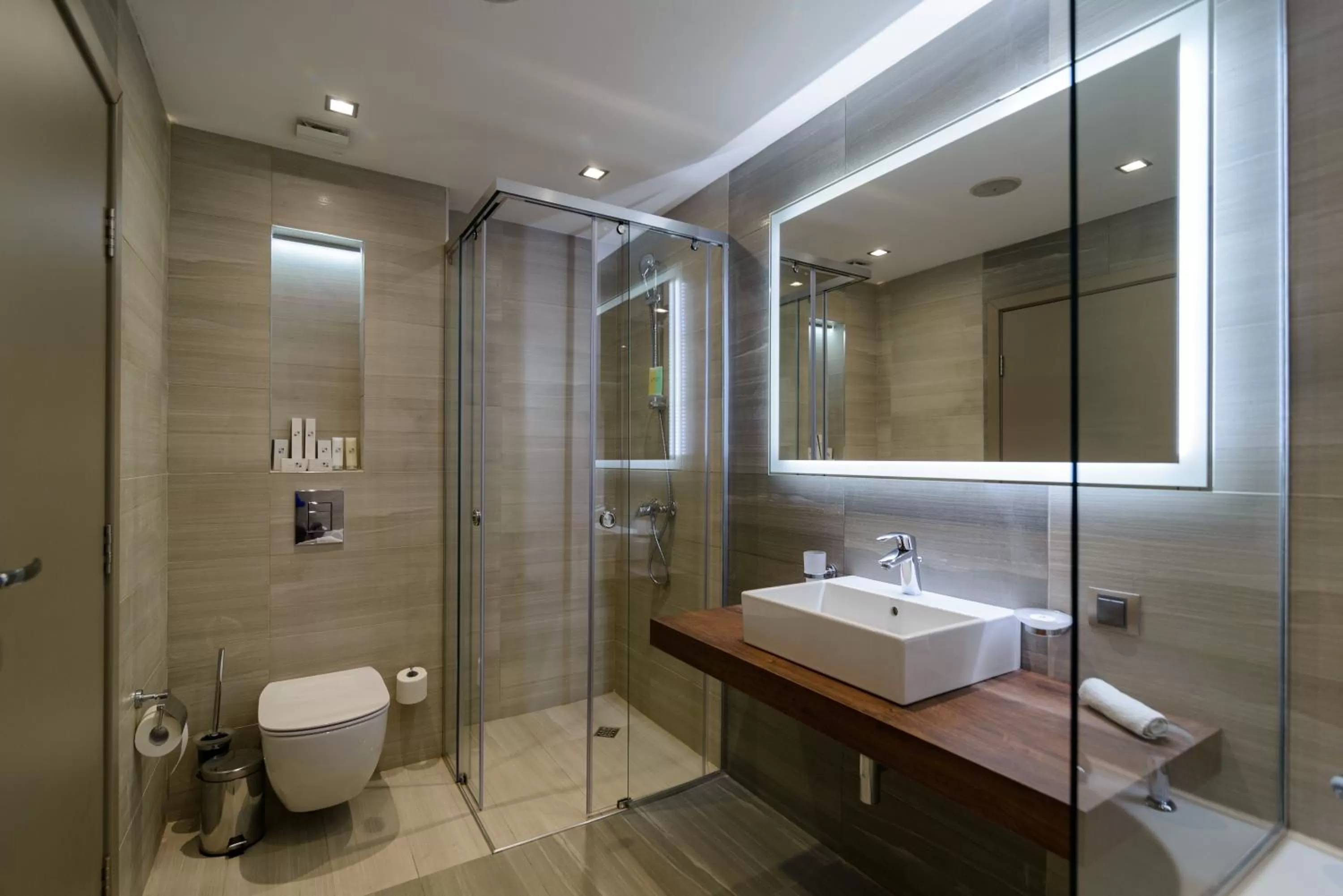 Bathroom in Rosslyn Dimyat Hotel Varna