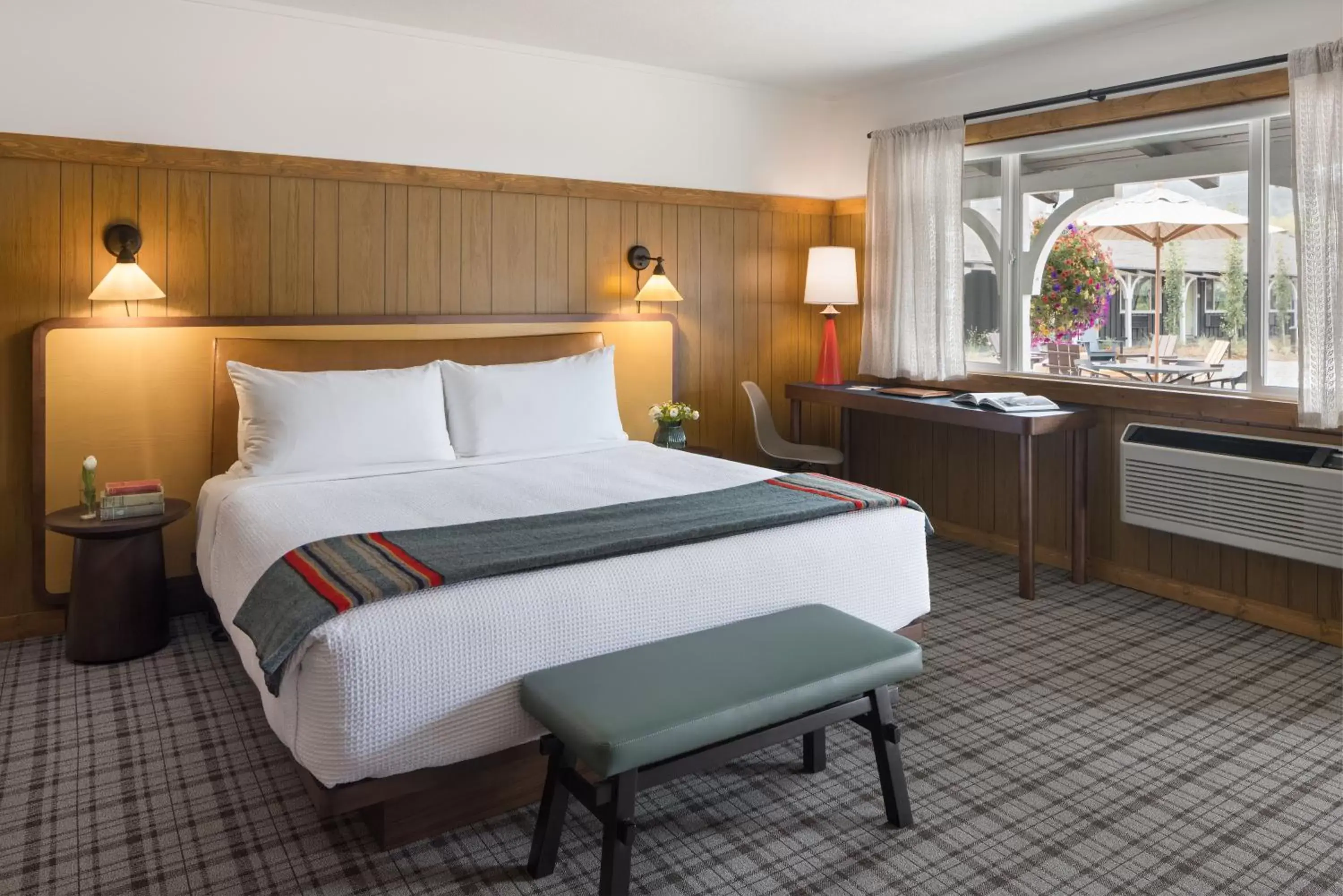 The Virg King in The Virginian Lodge The Virg King in The Virginian Lodge