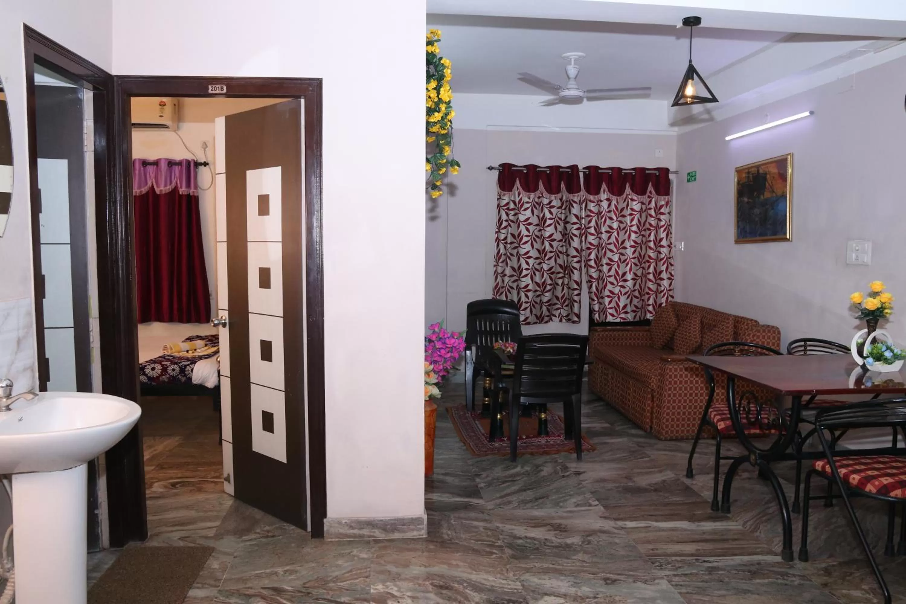 Dining area in The Elite Apartment Hotel