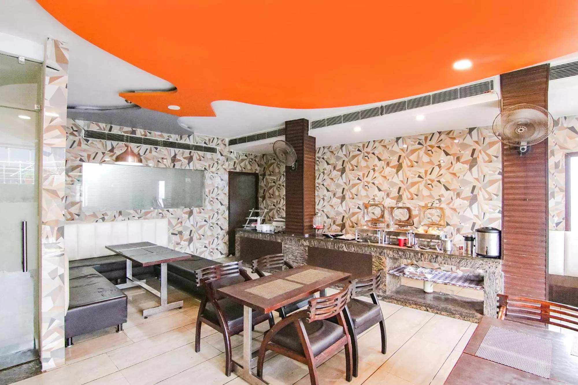 Dining area, Restaurant/Places to Eat in FabHotel Sallow Grand