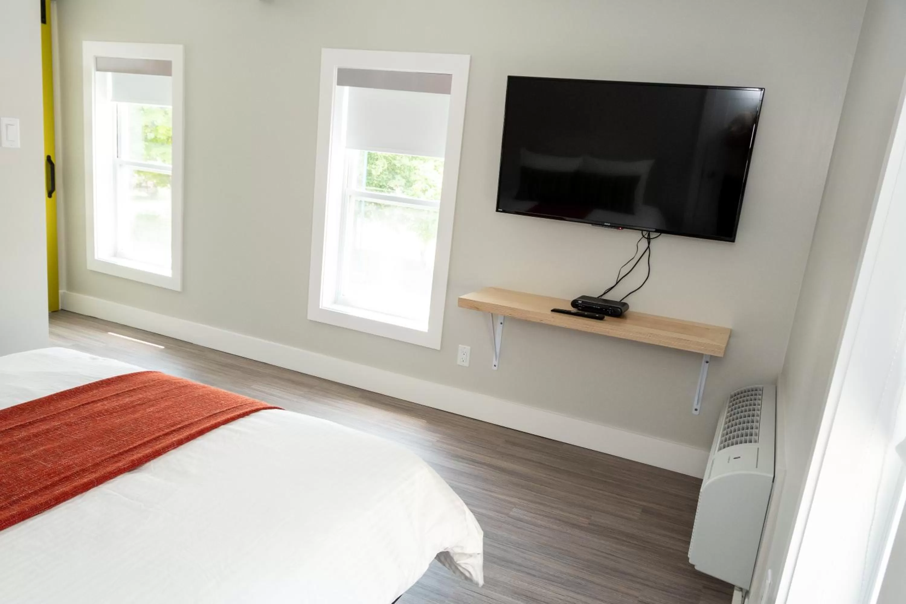 Bed in Morel Executive Suites