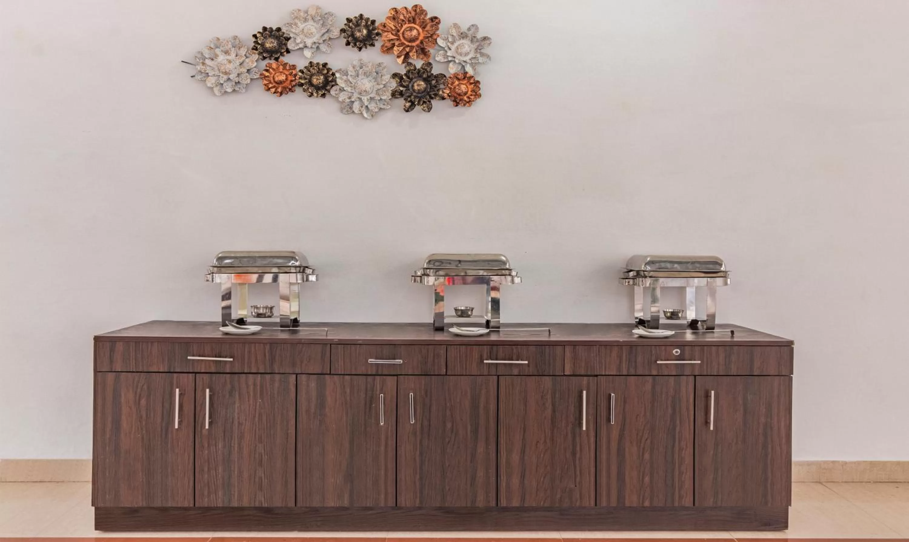 Itsy By Treebo - Peak View