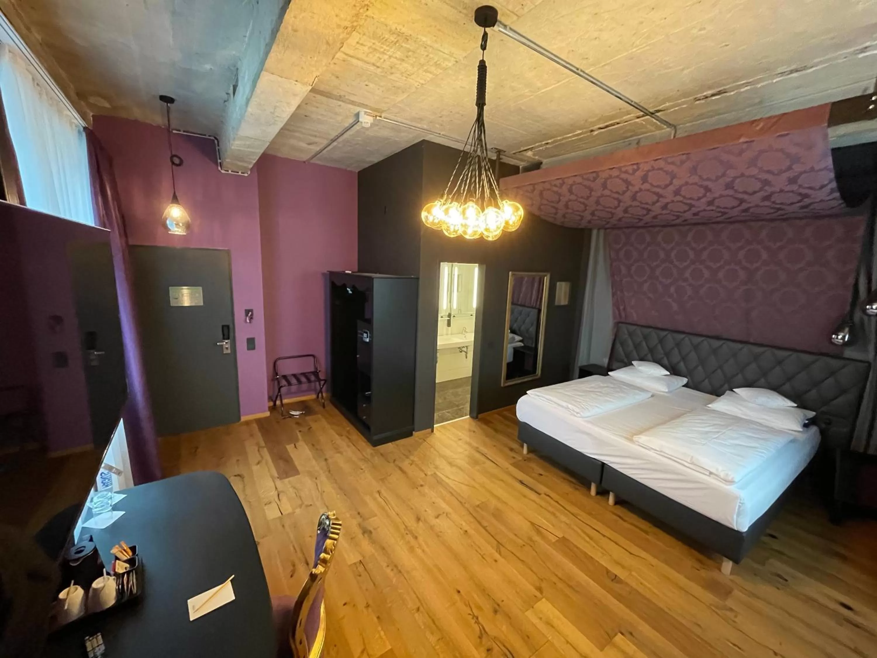 Bed in LOFTSTYLE Hotel Hannover, Best Western Signature Collection