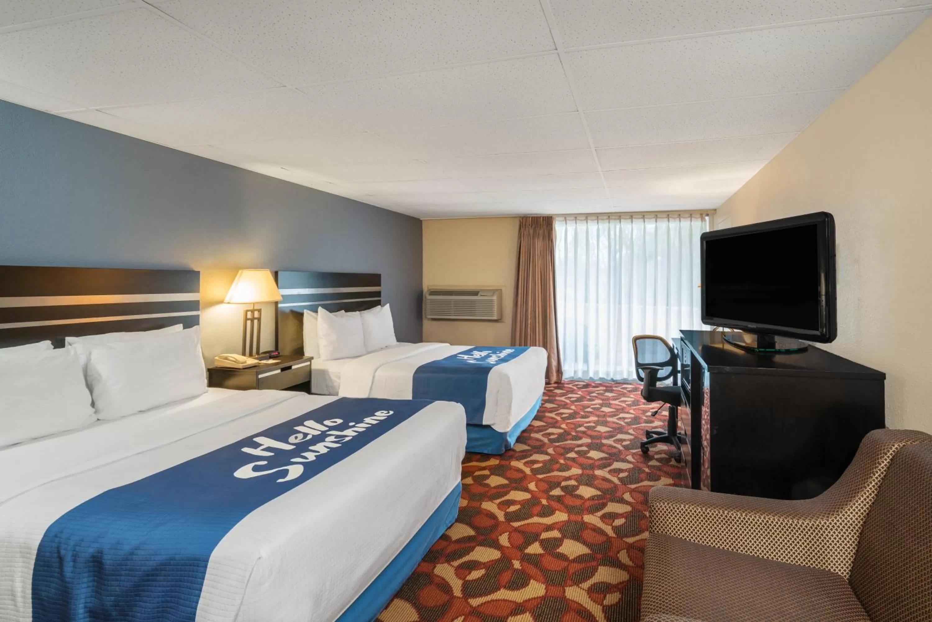 Photo of the whole room, Bed in Days Inn By Wyndham Carlisle North