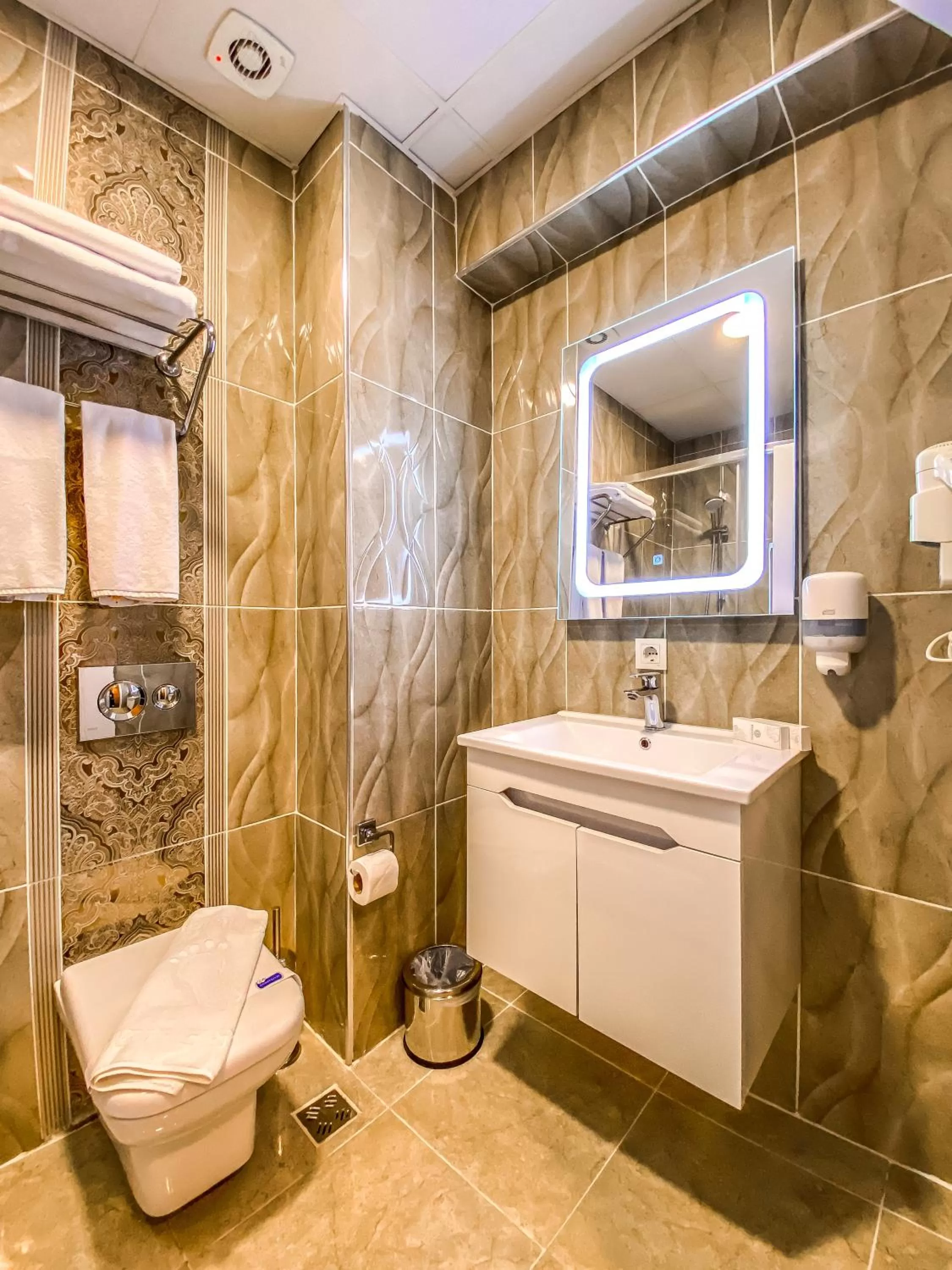 Bathroom in Didi Butik Hotel