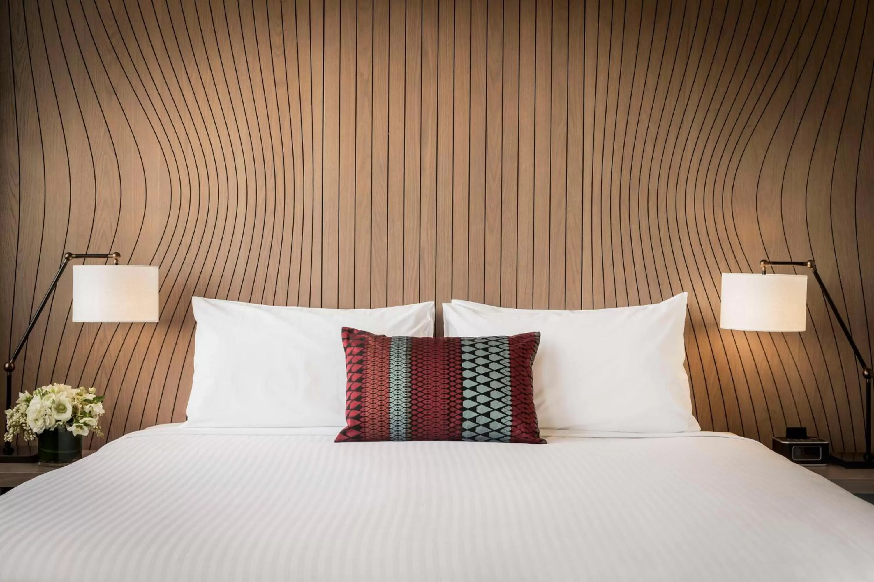 Bed in DoubleTree by Hilton Melbourne