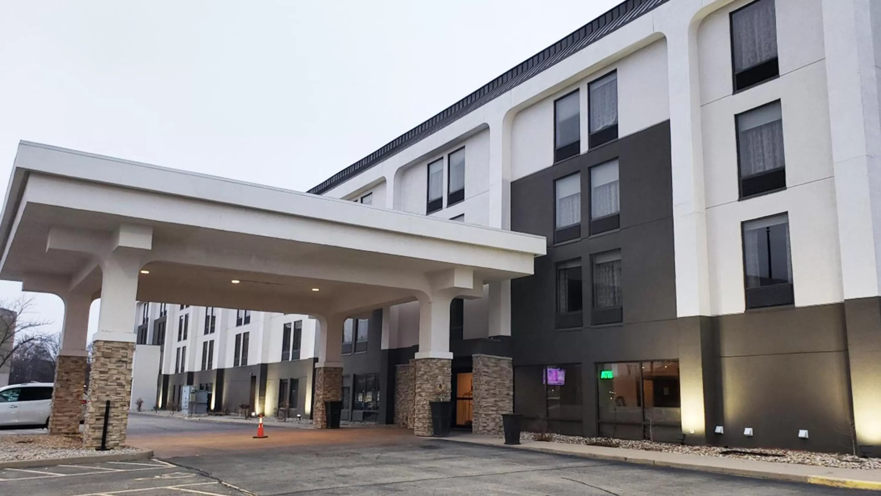 MainStay Suites Springfield IL