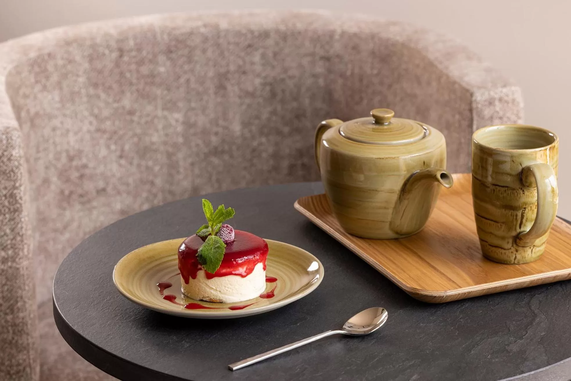 Restaurant/places to eat in Hôtel Esté