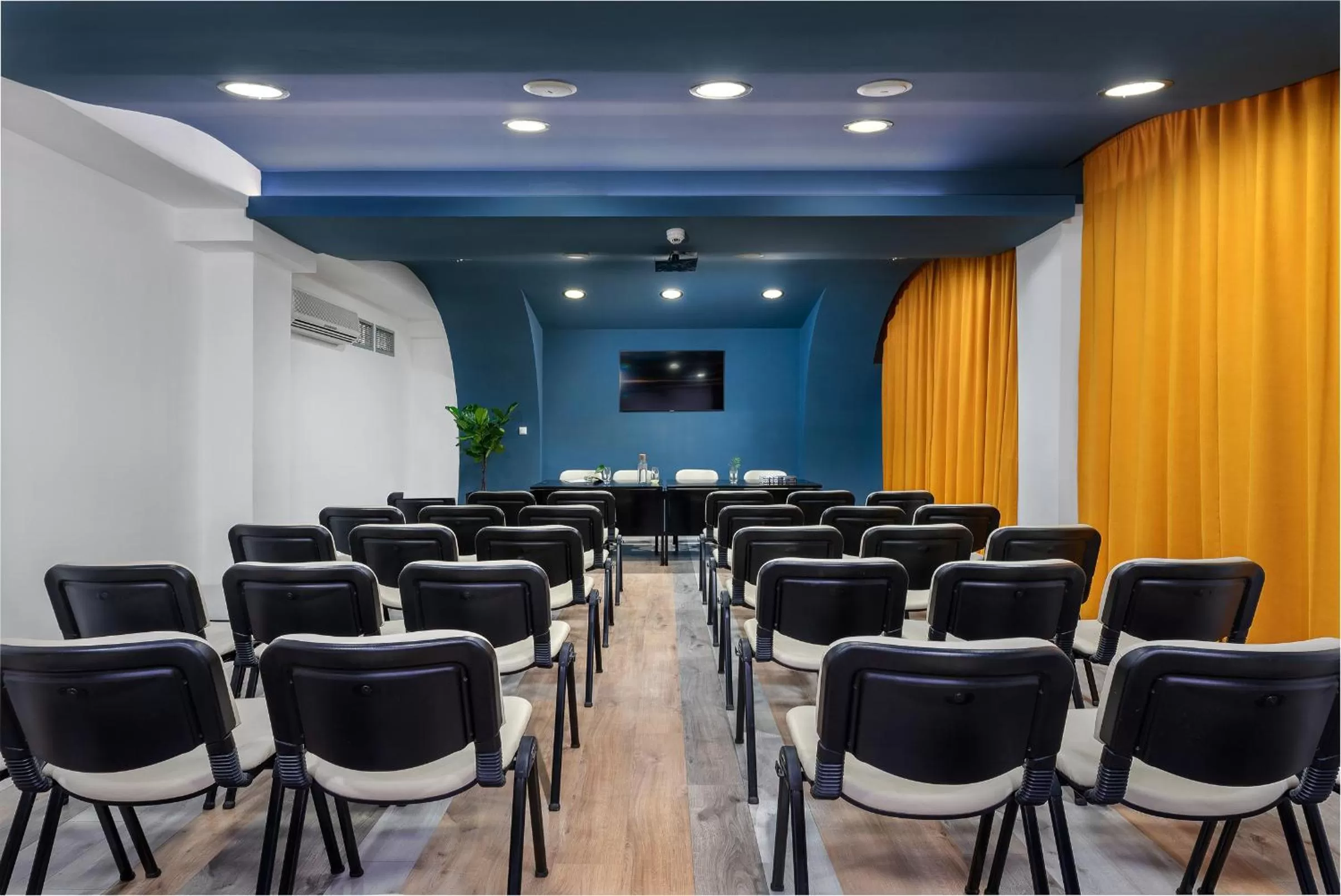 Business facilities in Hotel Tim's