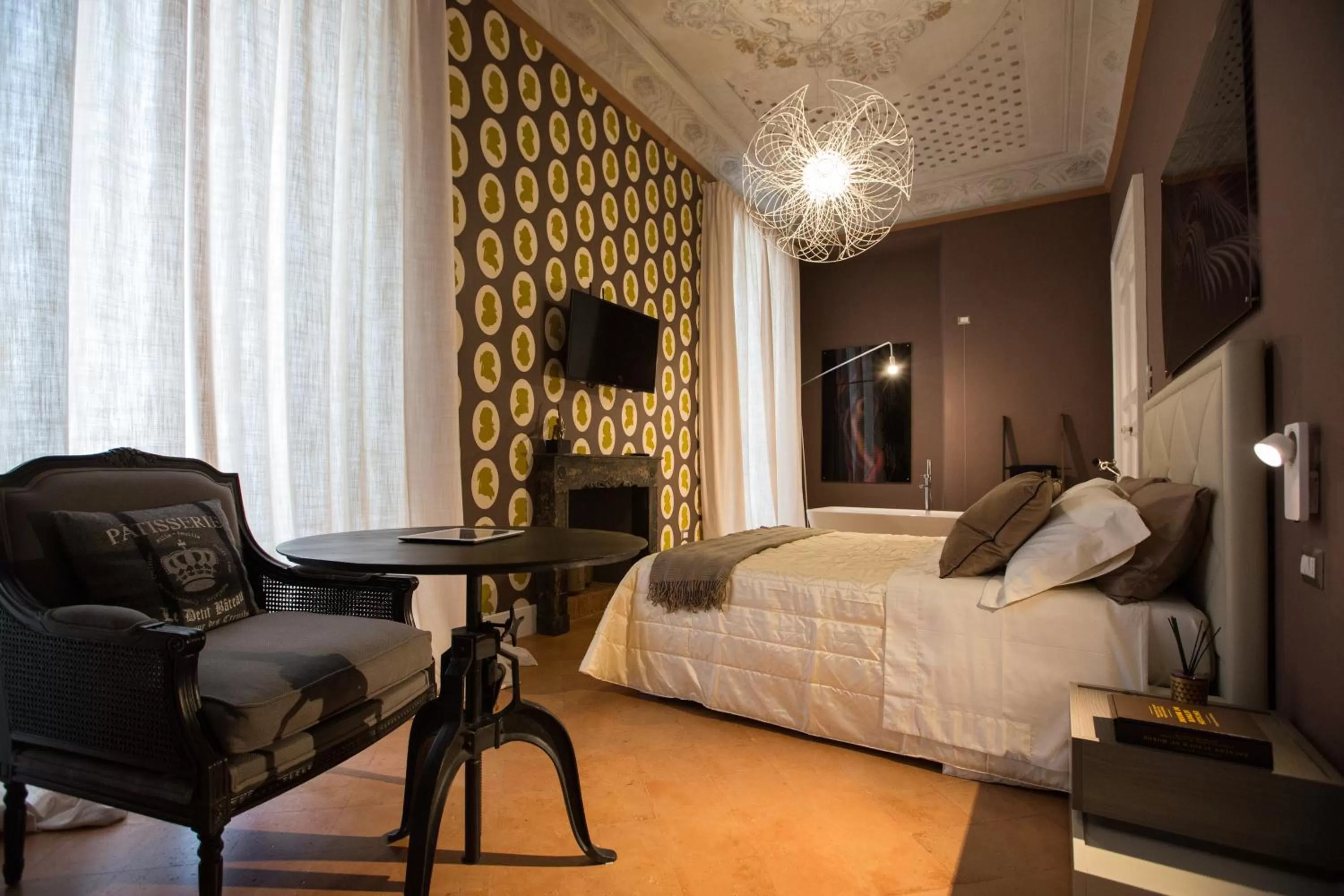 Bed in Palazzo Cannavina Suite & Private SPA