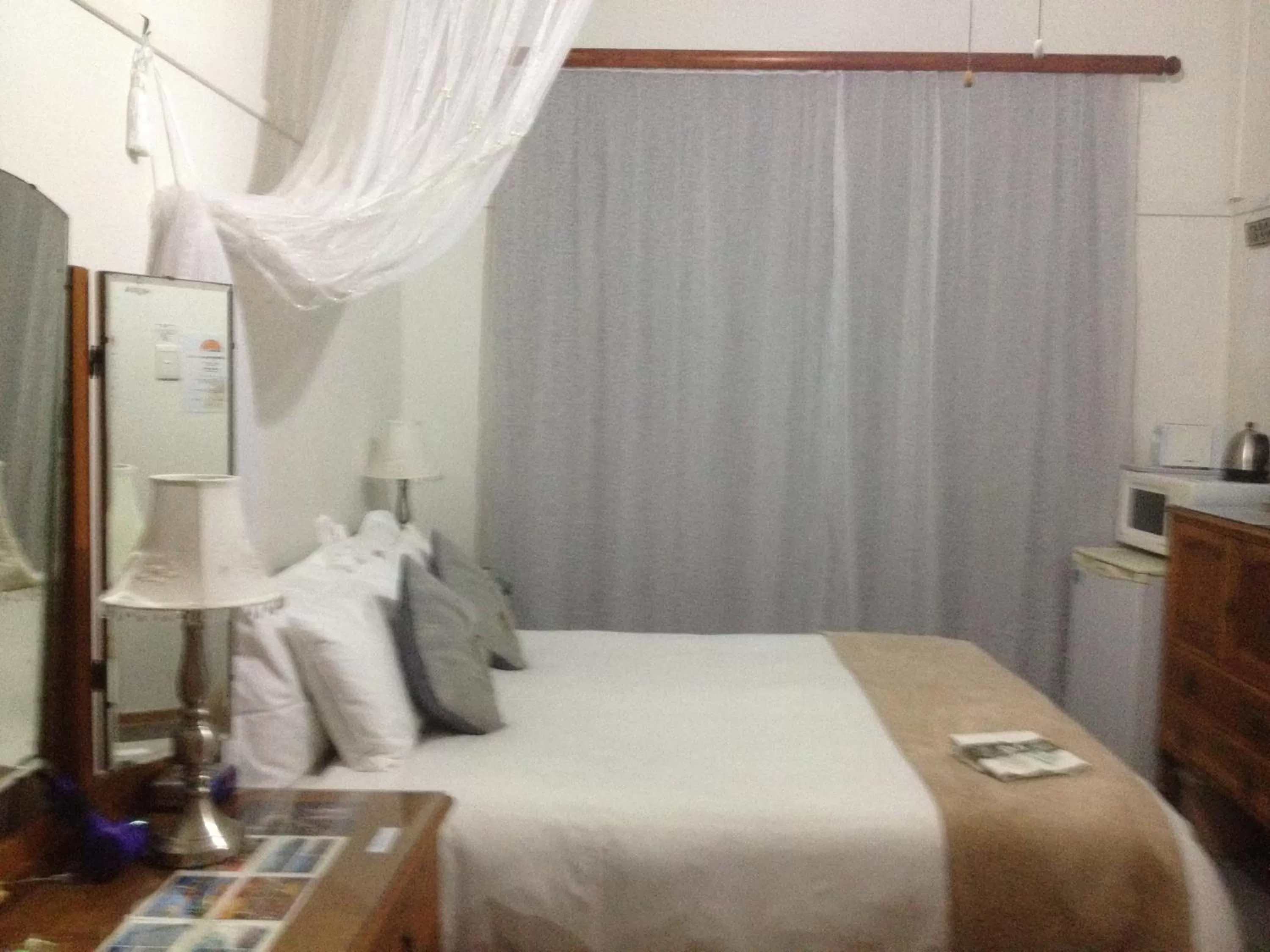 Bedroom, Bed in The Nook B&B