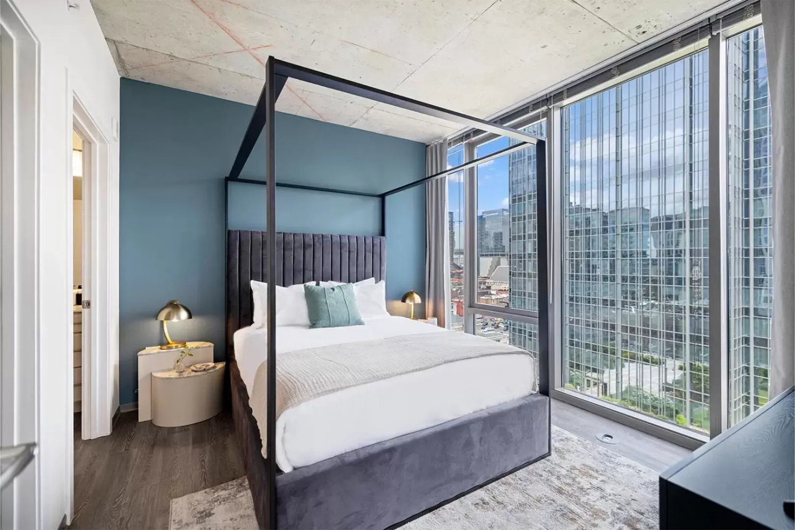 2 Bed | 2 Bath Suite in Placemakr Premier SoBro 2 Bed | 2 Bath Suite in Placemakr Premier SoBro