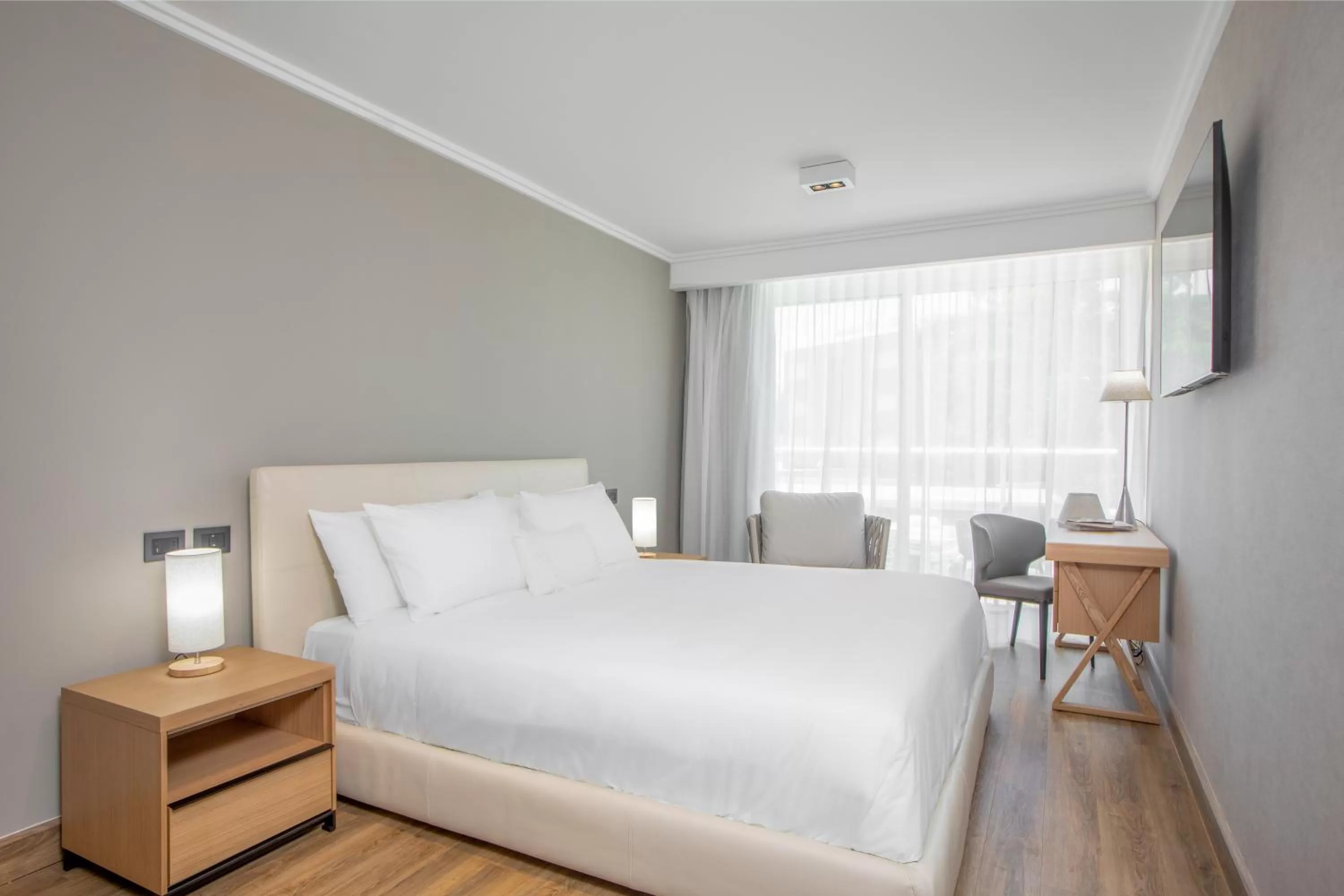 Bedroom, Bed in Hotel Solerios Mansa