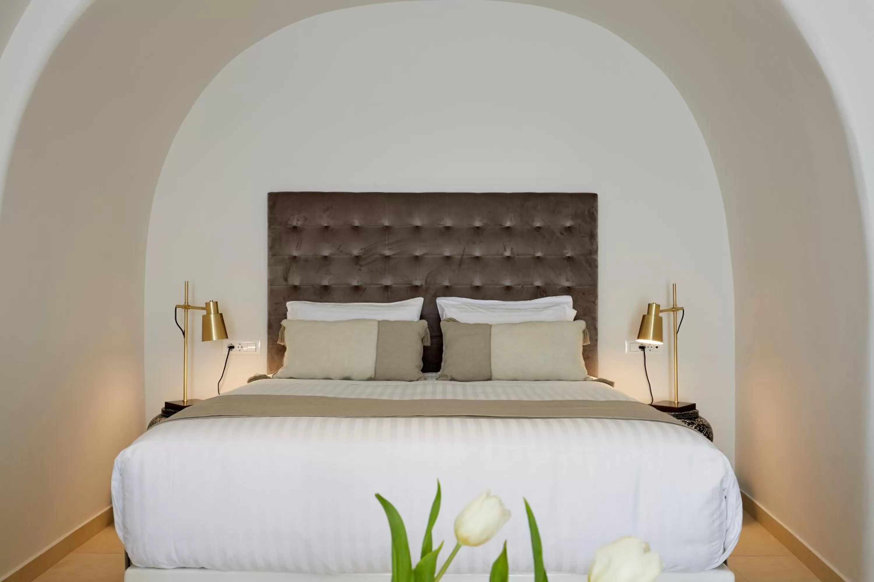 Time of day, Bed in Volcano View by Caldera Collection