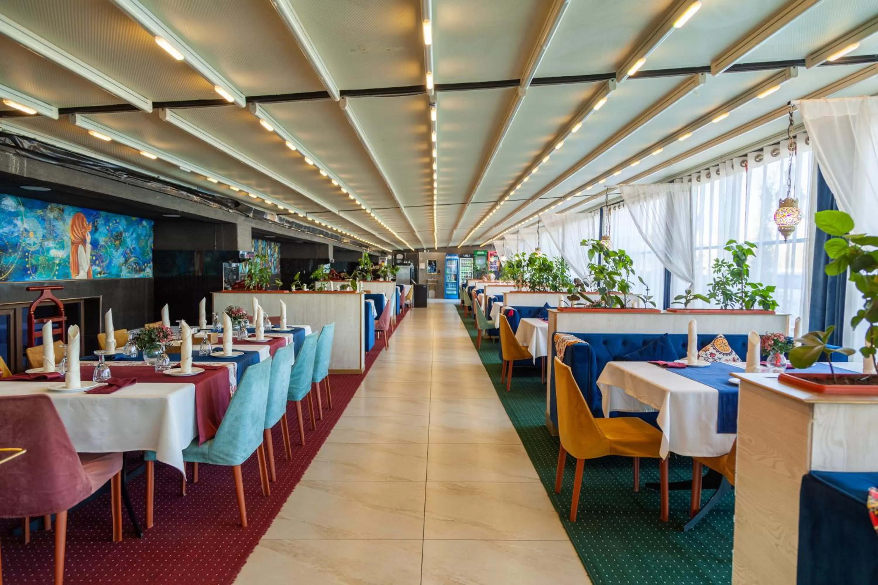 Restaurant/Places to Eat in Sahid Zarafshon