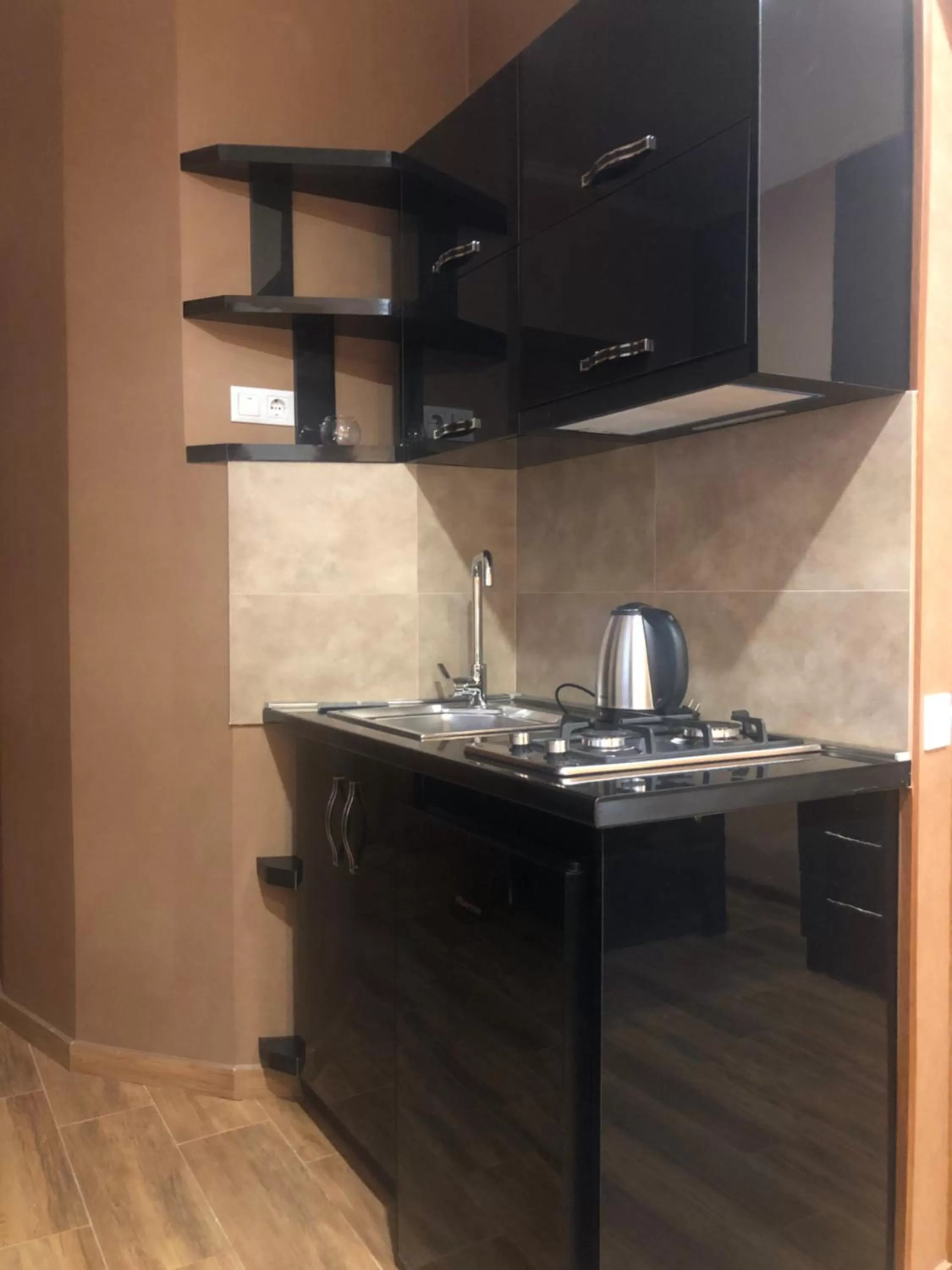 Kitchen/Kitchenette in Borjomi Yellow Hotel