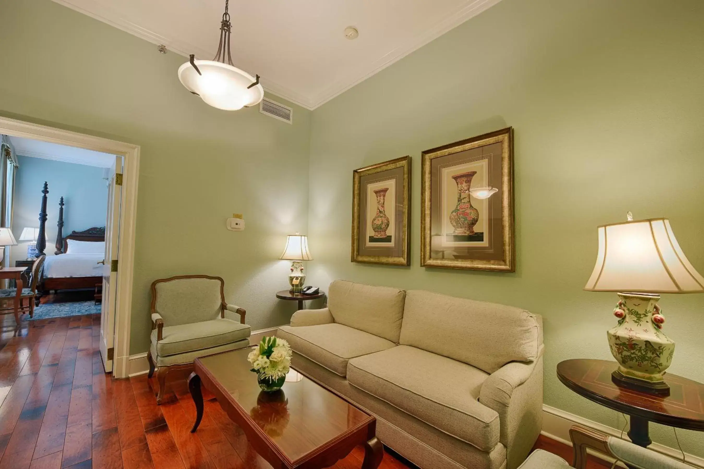 King Suite in voco St James Hotel by IHG King Suite in voco St James Hotel by IHG