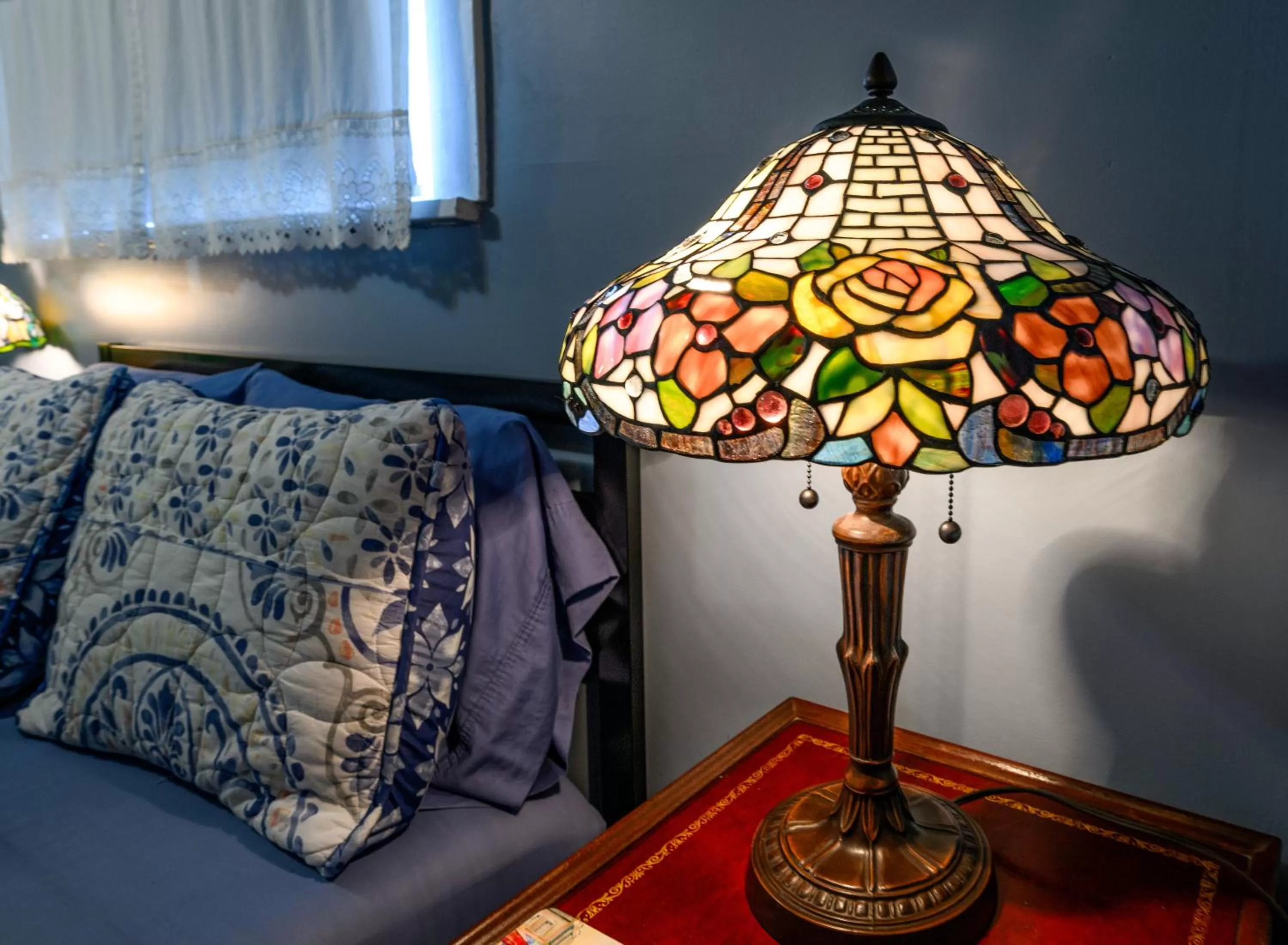 Bed in Mountain Treasure Bed and Breakfast