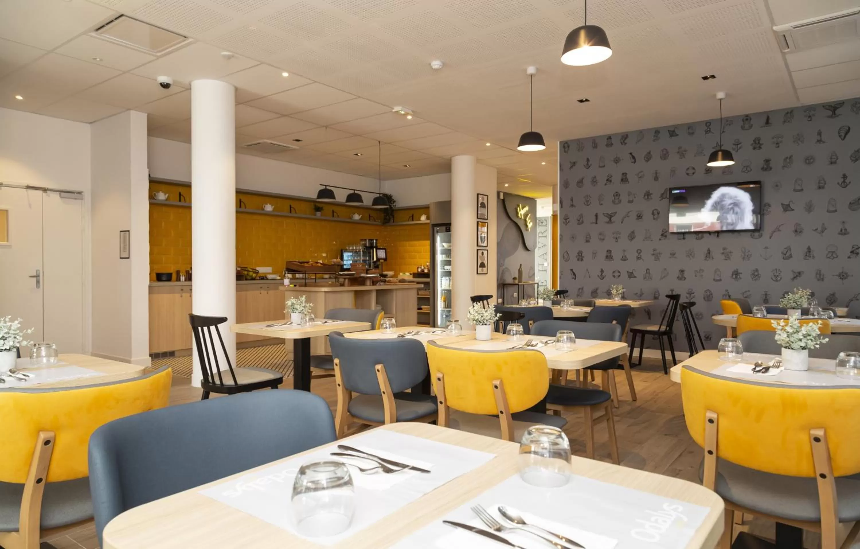 Buffet breakfast in Appart Hotel Odalys City Le Havre Centre Les Docks