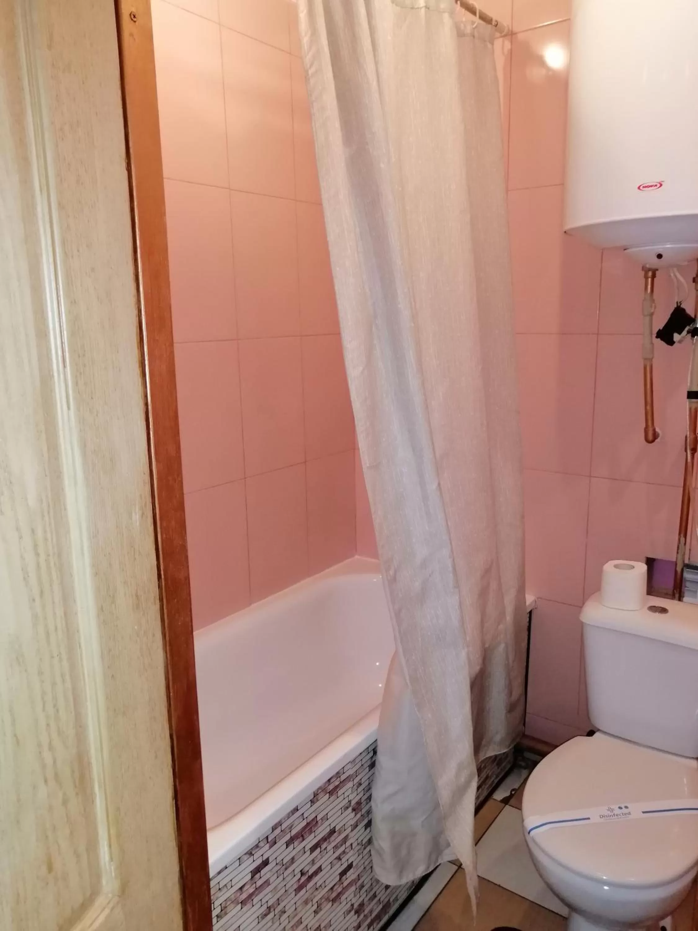 Bathroom in Yellowunlimited Hotel