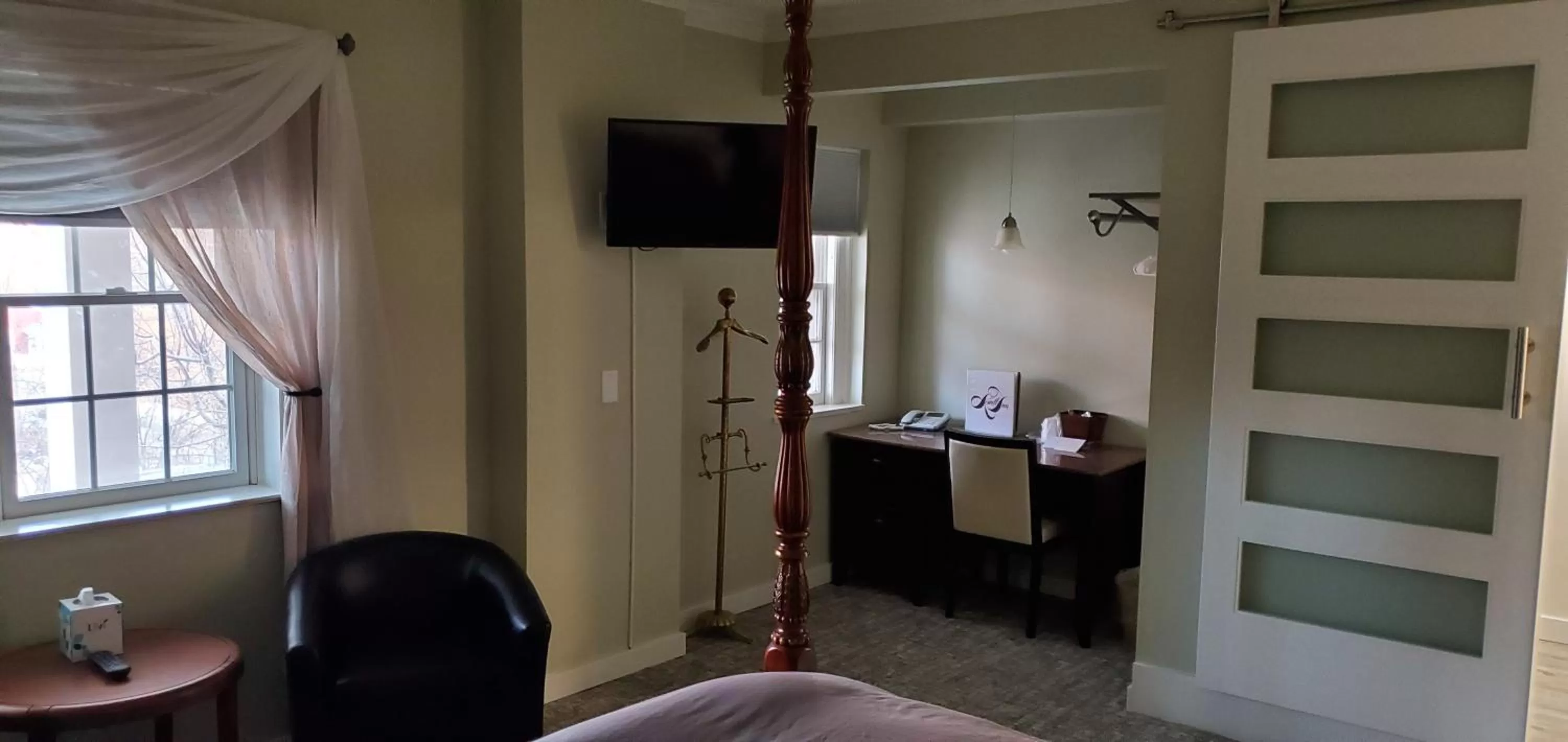 Street view, Bed in Lowell Inn