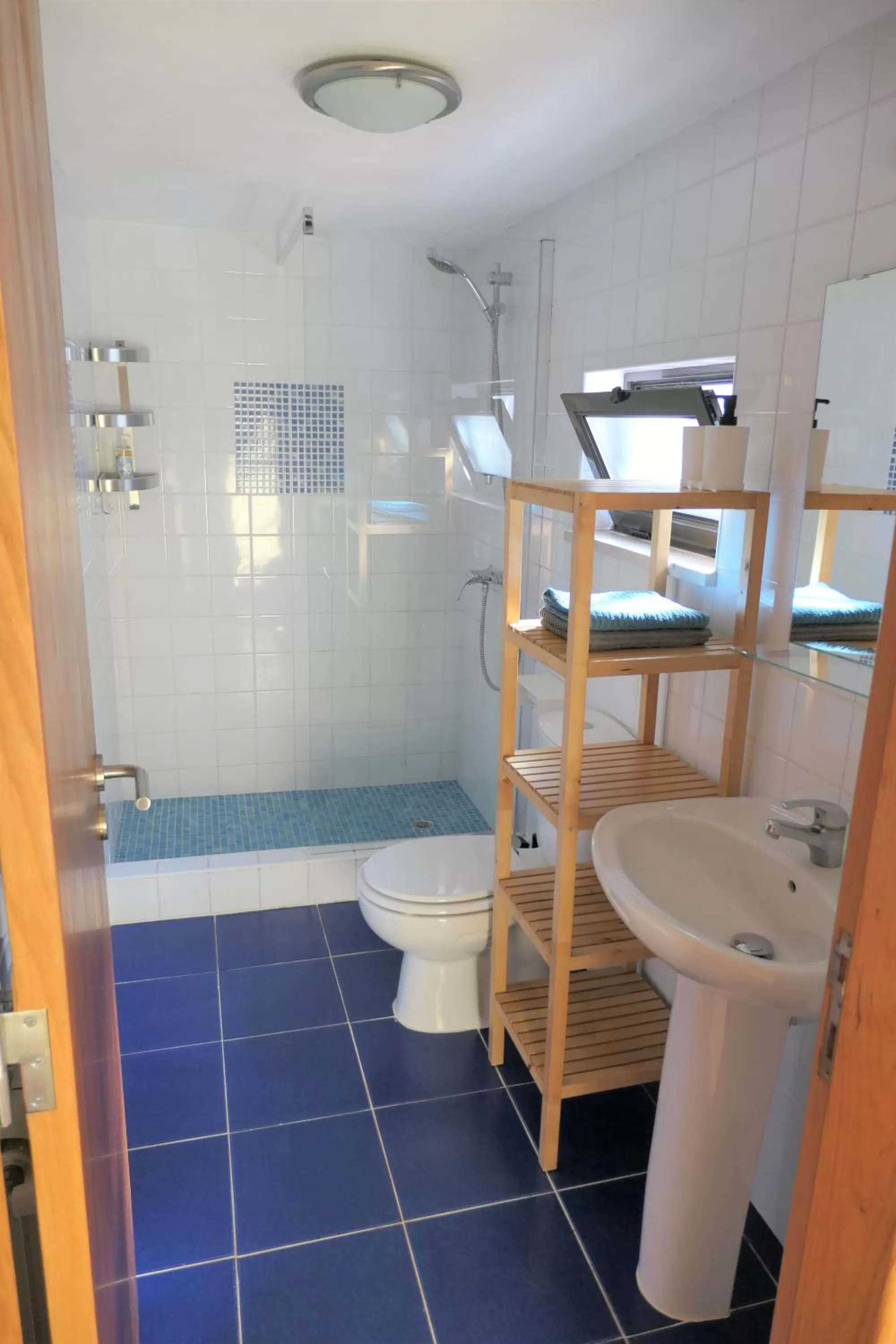 Bathroom in House Of The Three Marias