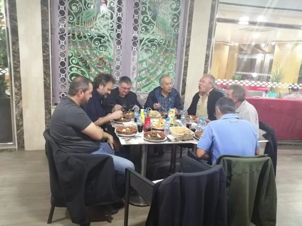 Restaurant/Places to Eat in Hôtel Hadaik Ain Asserdoune